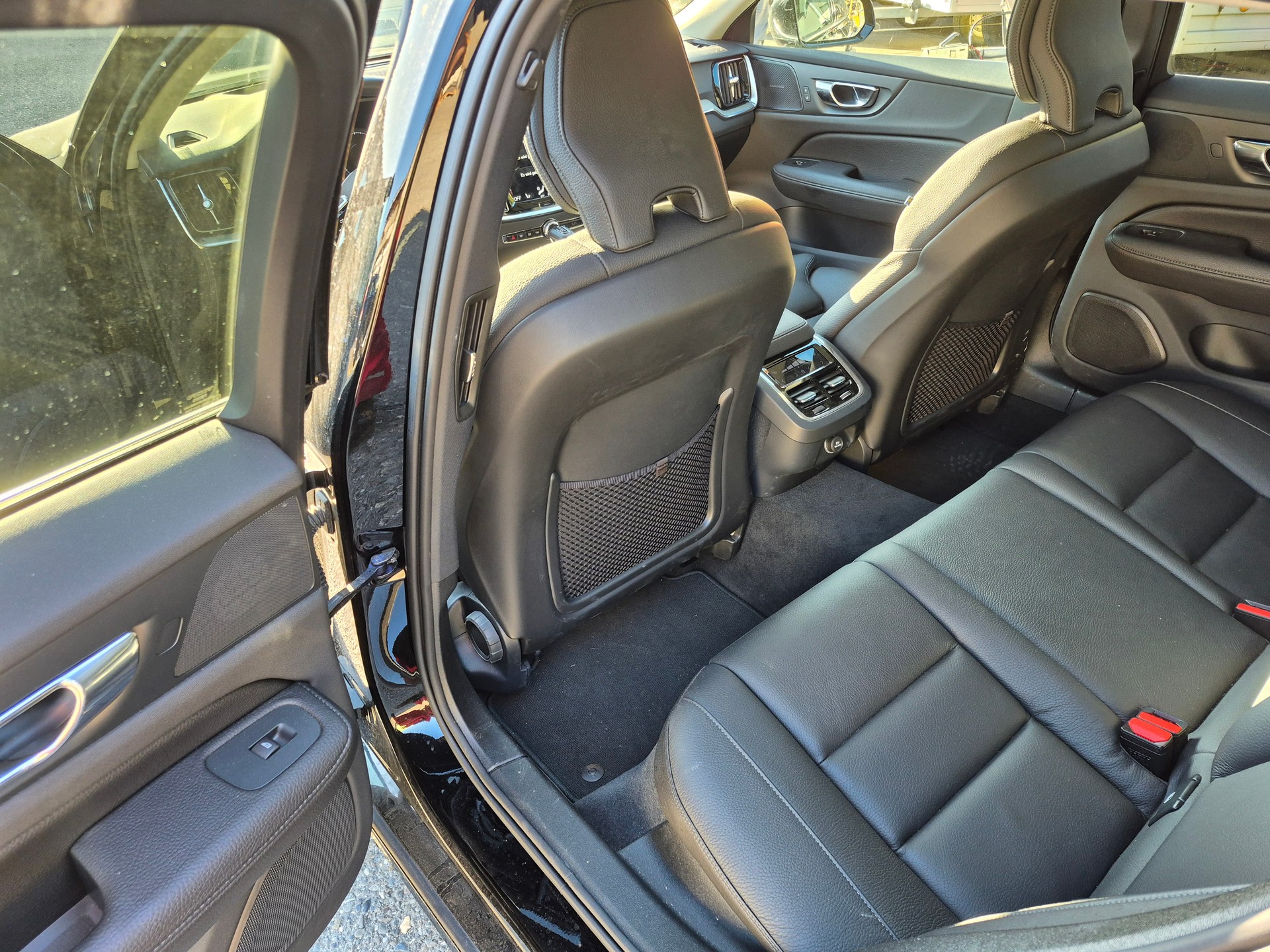 VOLVO V60 T6 AWD Inscription Geartronic-image-9