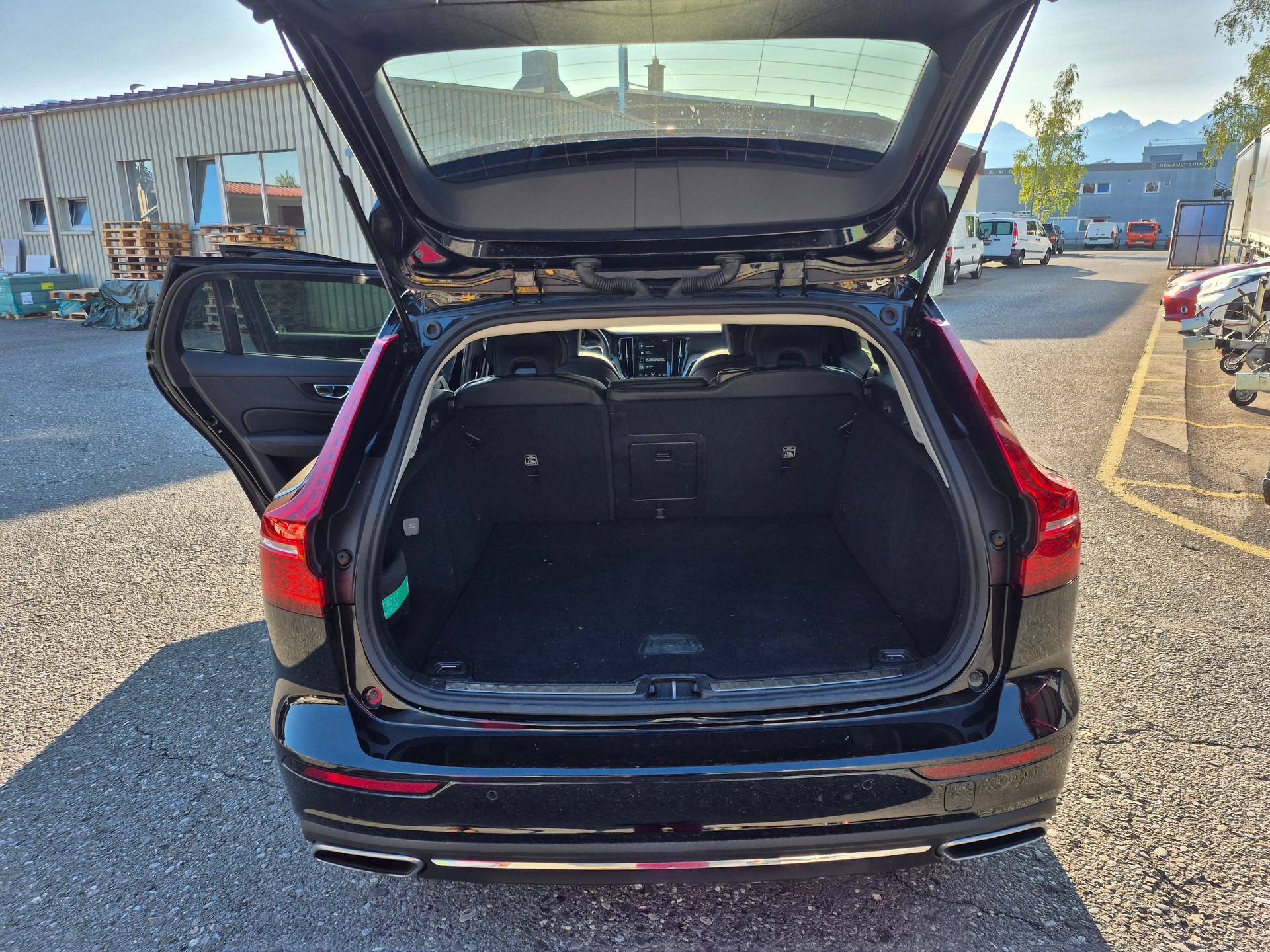 VOLVO V60 T6 AWD Inscription Geartronic-image-10