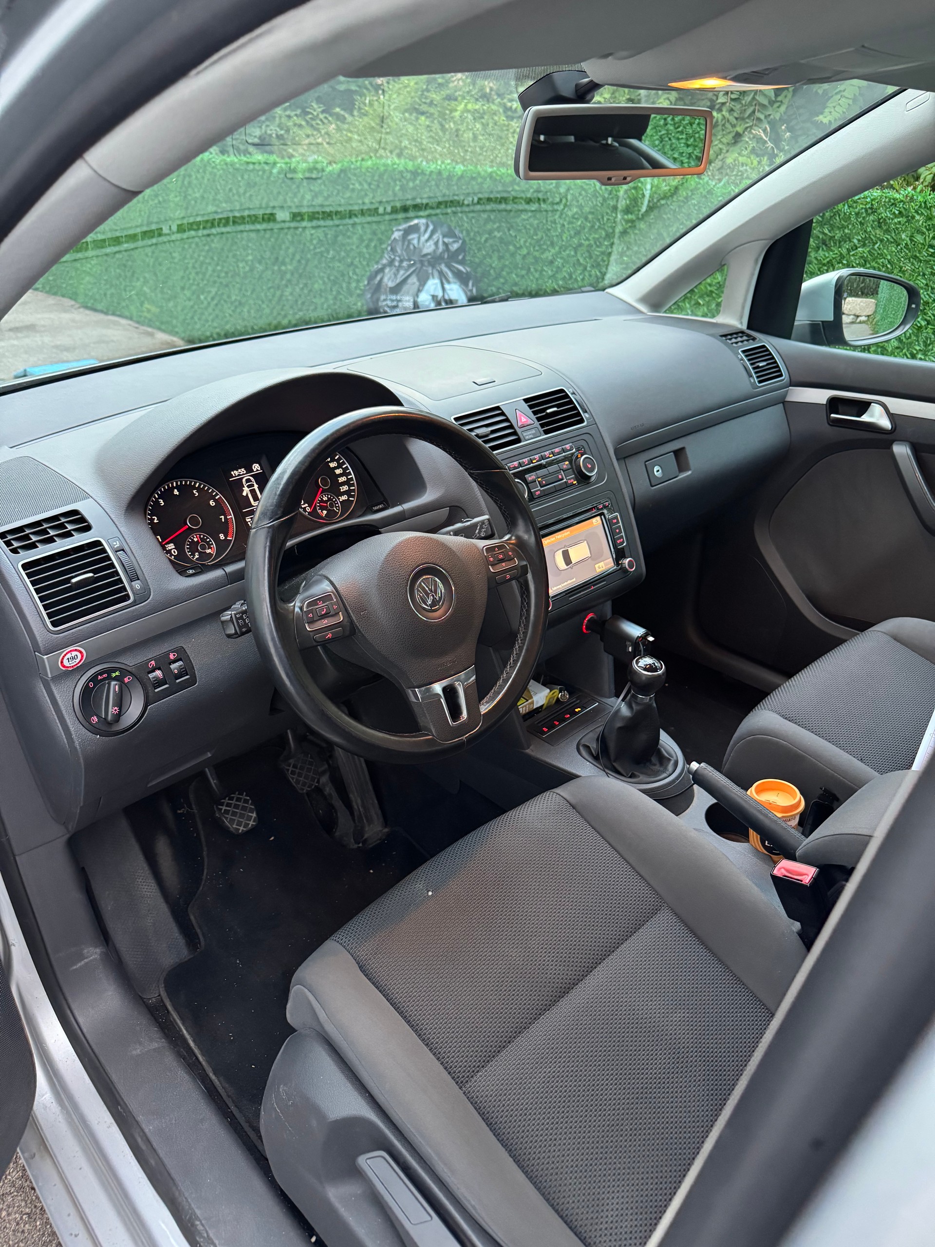 VW 1.2 TSI BlueMT Trendline-image-4