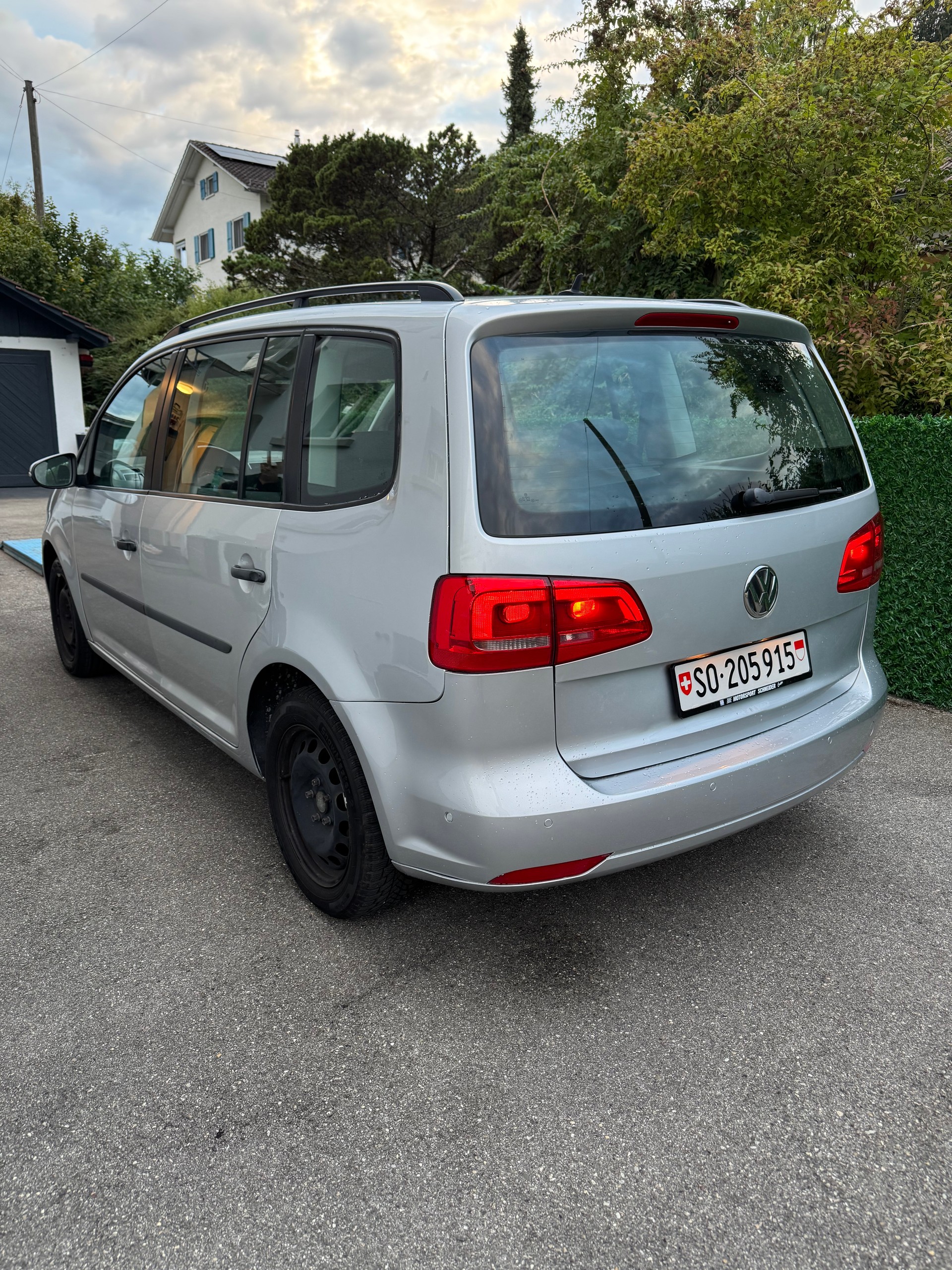 VW 1.2 TSI BlueMT Trendline-image-1