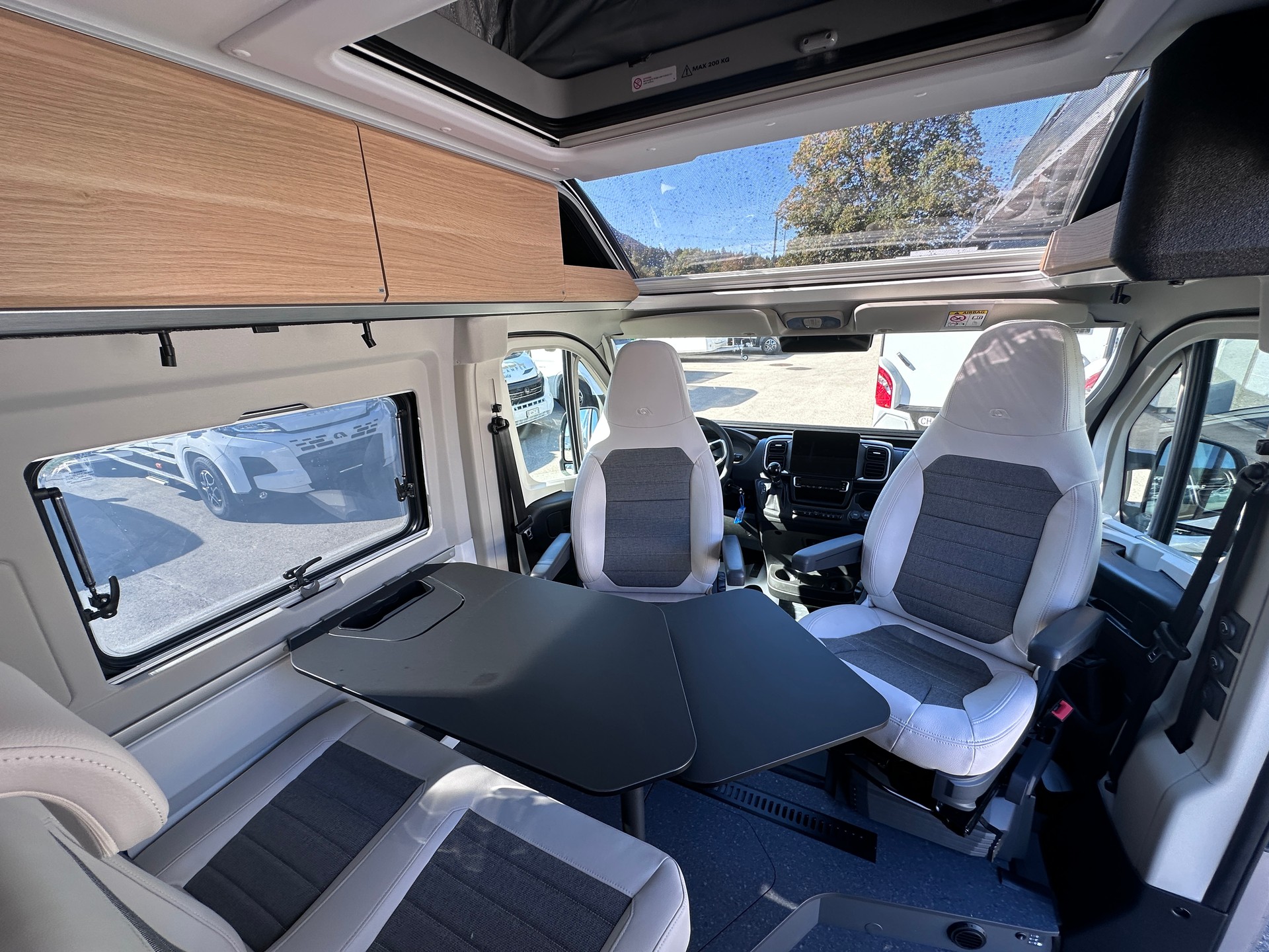 ADRIA Twin Select 640 SGX PTR Swiss Ed.-image-10