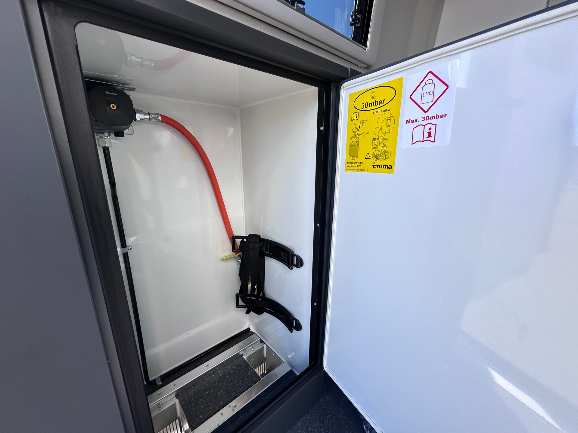 ADRIA Twin Select 640 SGX PTR Swiss Ed.-image-18