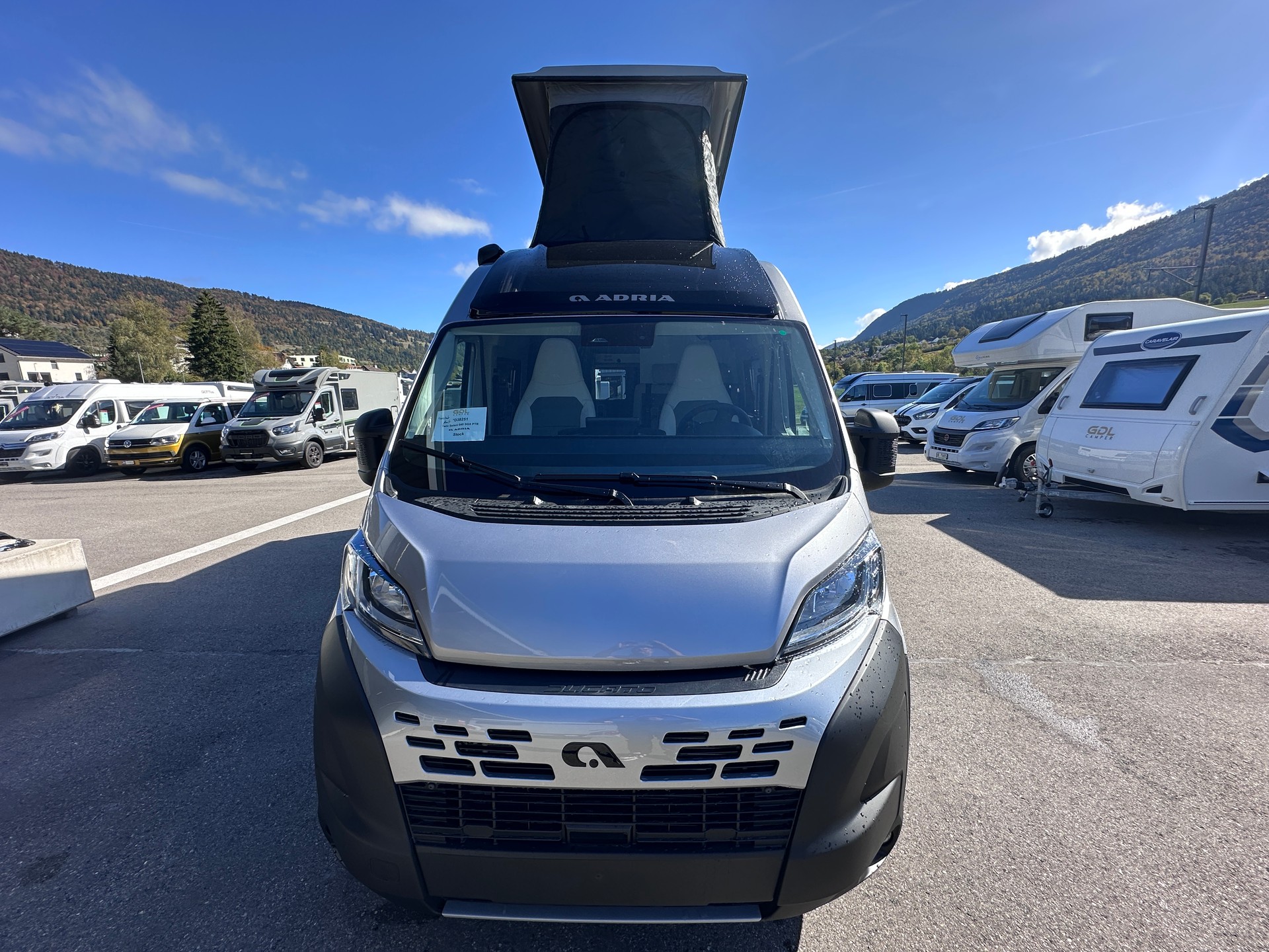 ADRIA Twin Select 640 SGX PTR Swiss Ed.-image-7