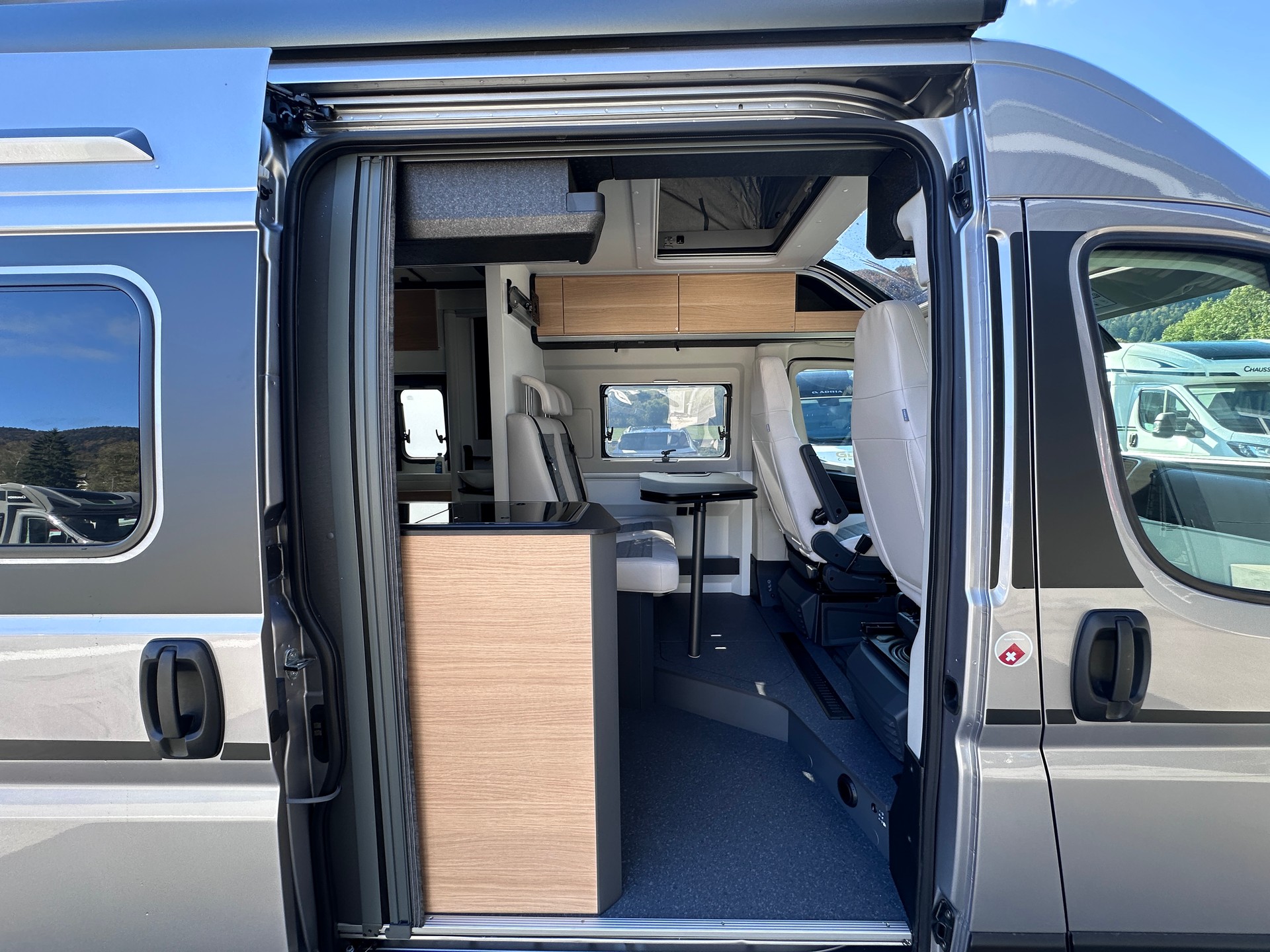 ADRIA Twin Select 640 SGX PTR Swiss Ed.-image-8