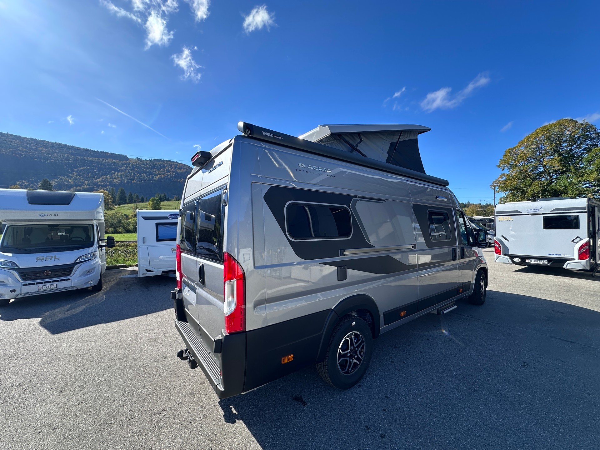 ADRIA Twin Select 640 SGX PTR Swiss Ed.-image-2