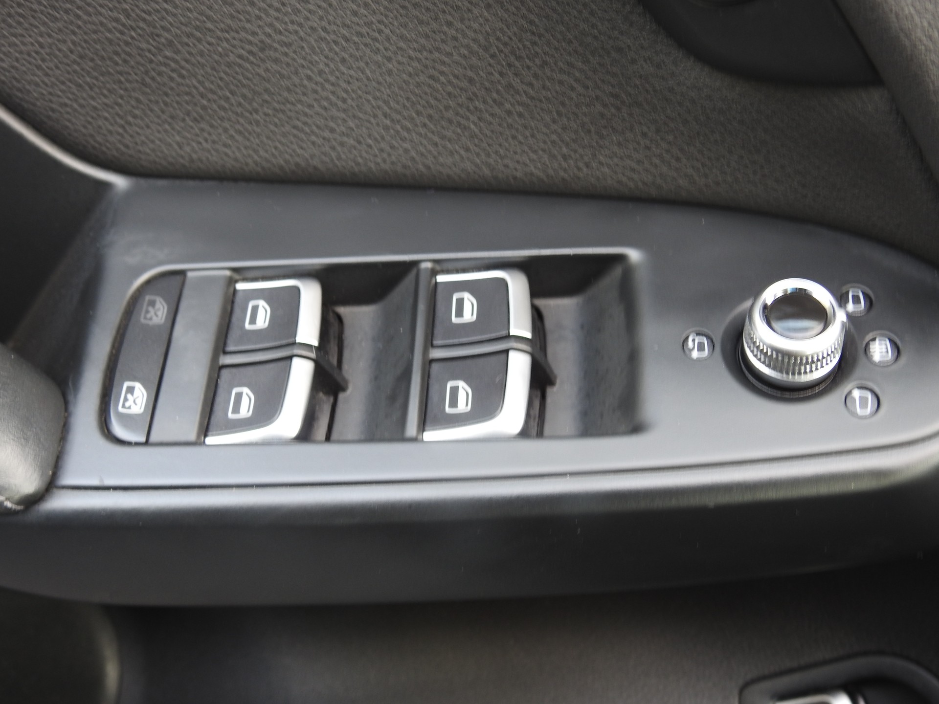 AUDI A4 allroad 2.0 TFSI quattro-image-26