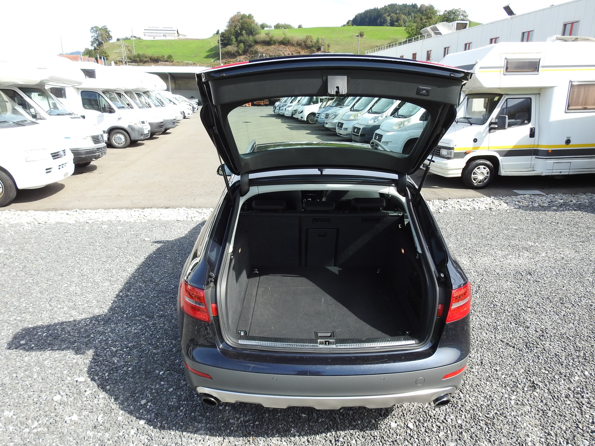 AUDI A4 allroad 2.0 TFSI quattro-image-9