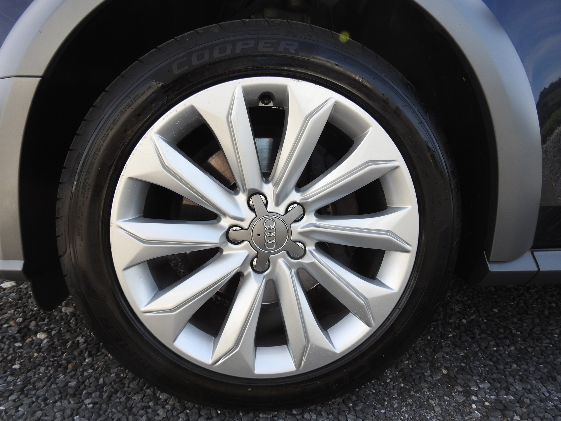 AUDI A4 allroad 2.0 TFSI quattro-image-8