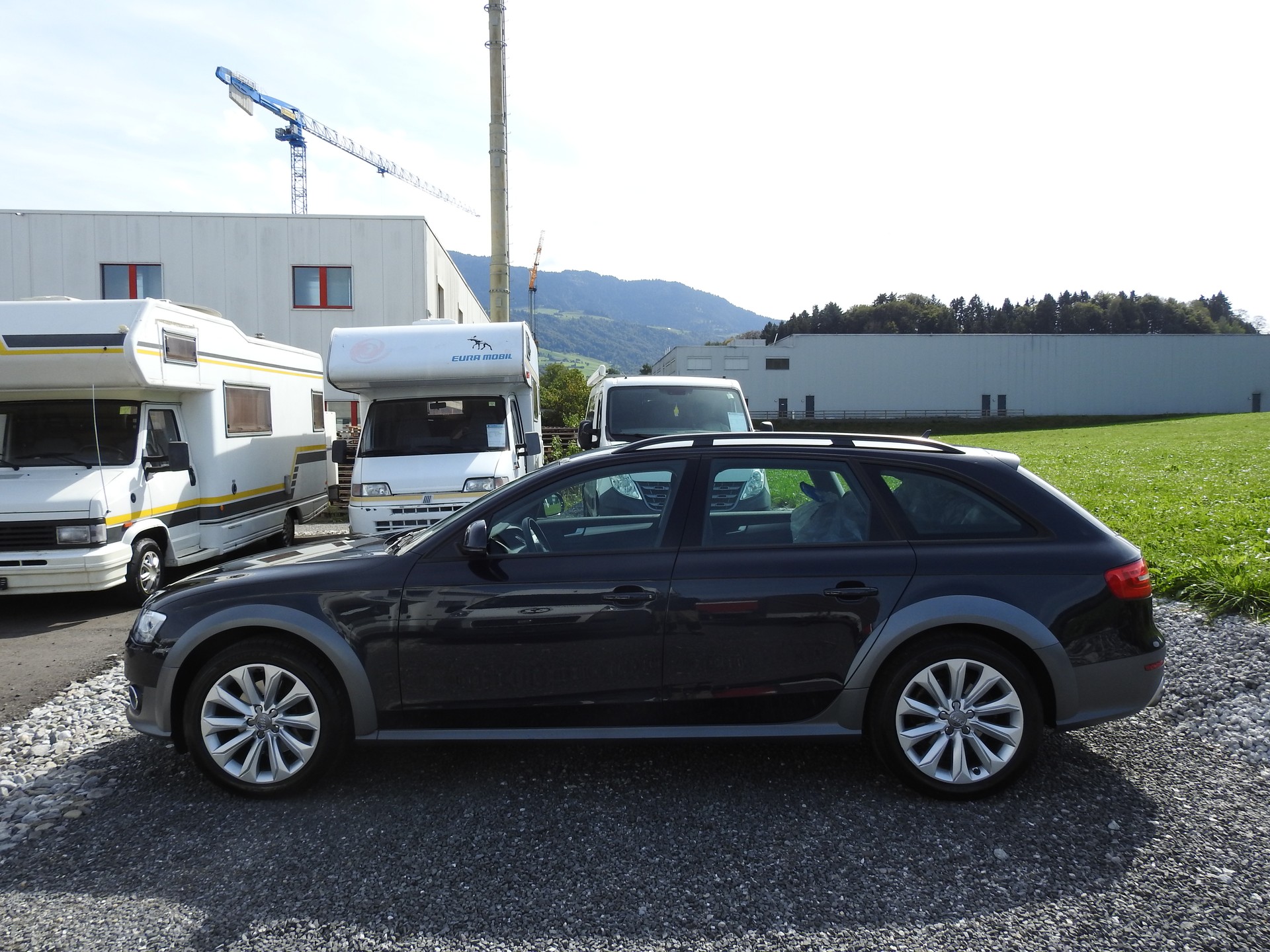 AUDI A4 allroad 2.0 TFSI quattro-image-2
