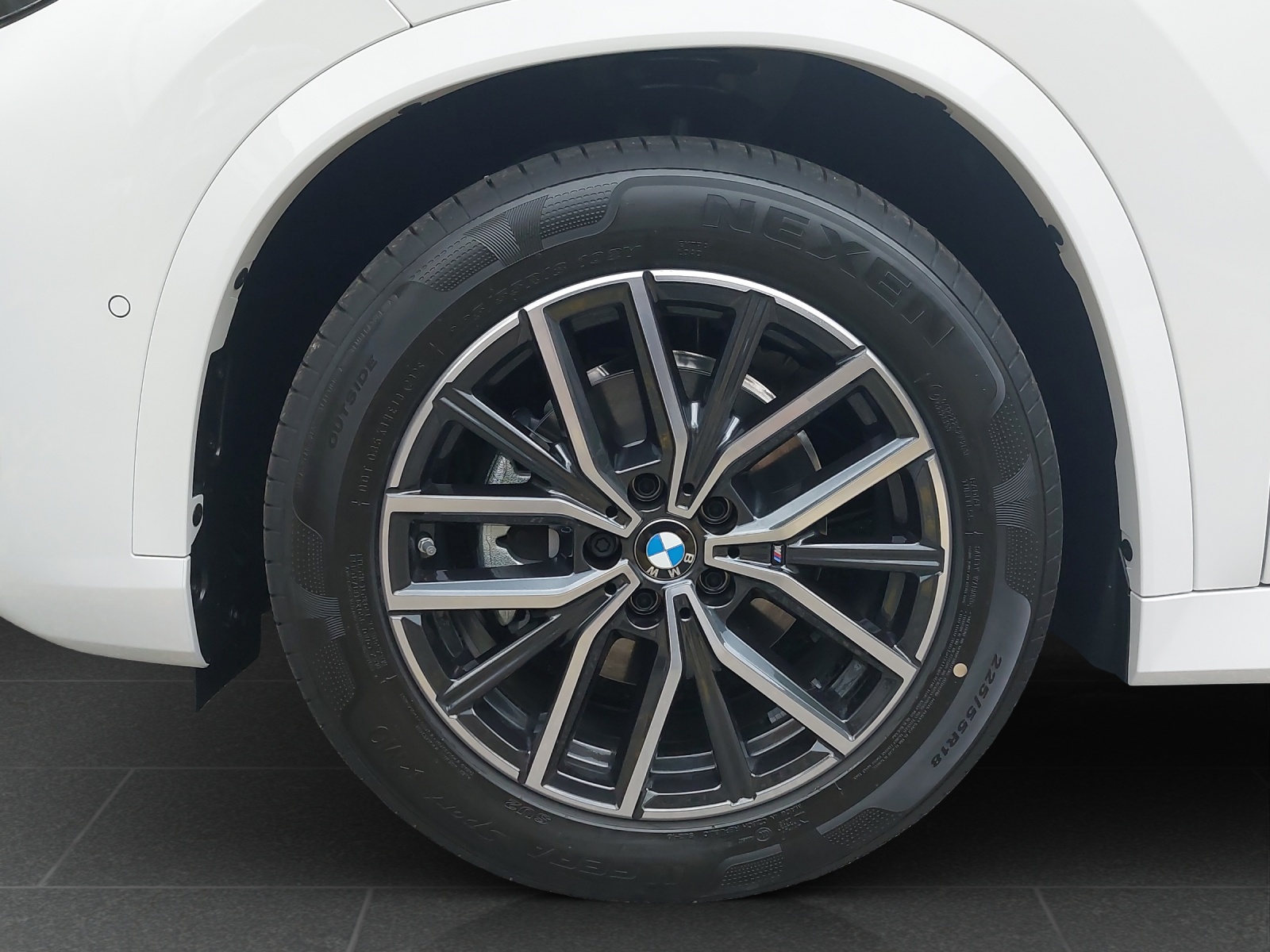 BMW X1 xDrive 20d 48V M Sport-image-8
