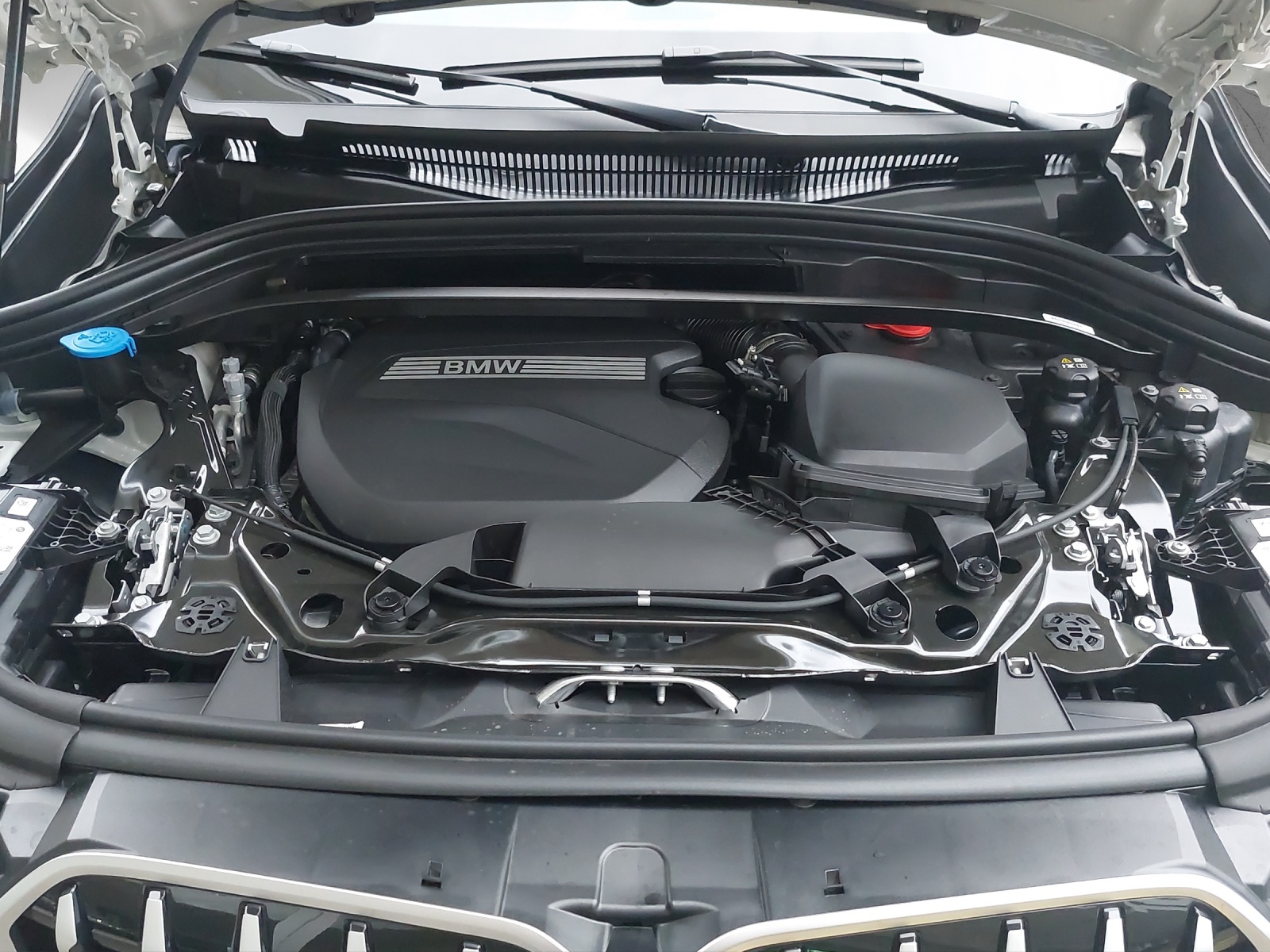 BMW X1 xDrive 20d 48V M Sport-image-18