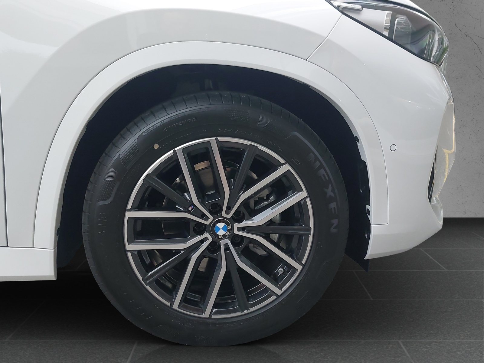 BMW X1 xDrive 20d 48V M Sport-image-9
