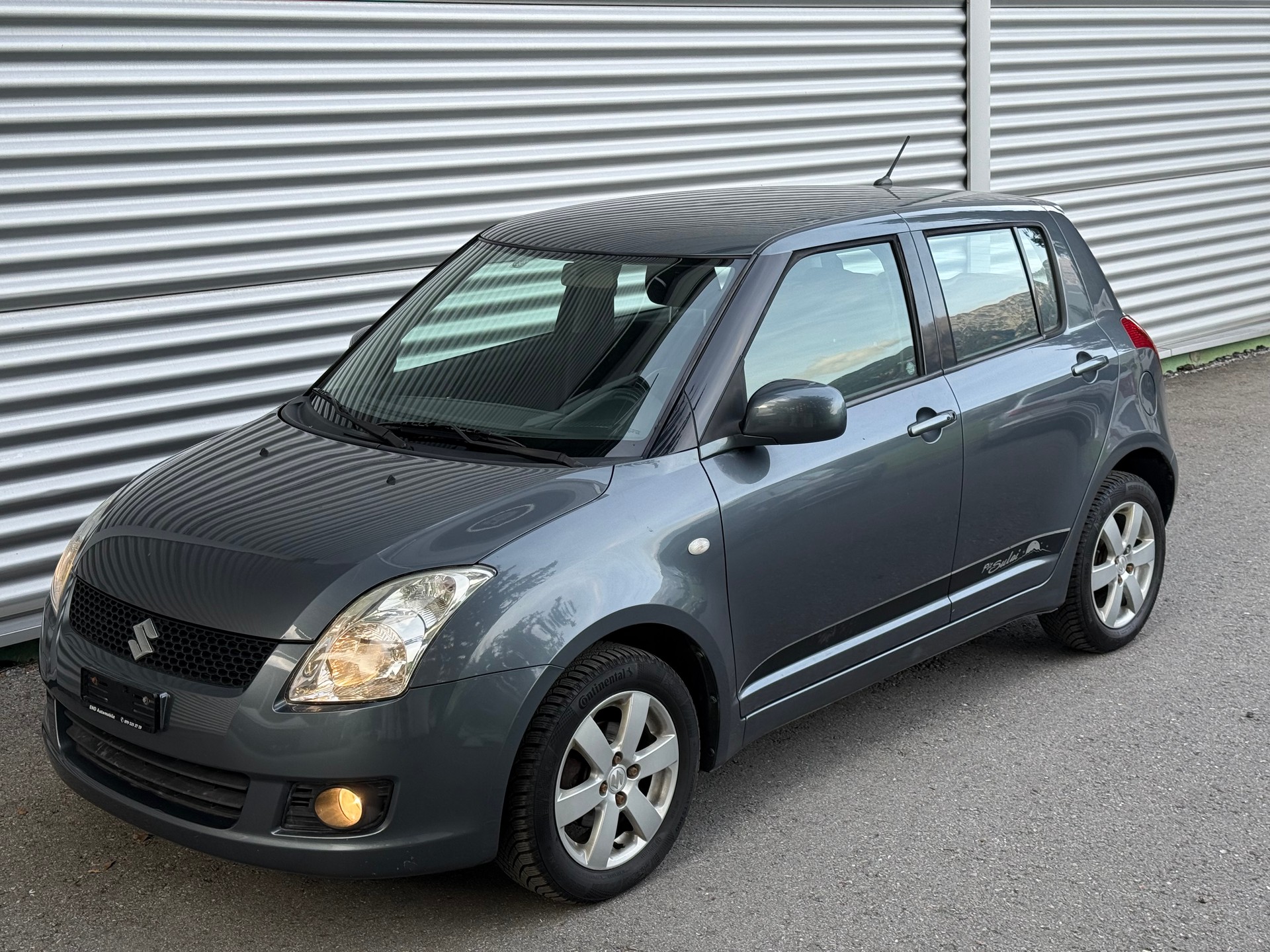 SUZUKI Swift 1.3i 16V GL Top Piz Sulai LE 4x4-image-3
