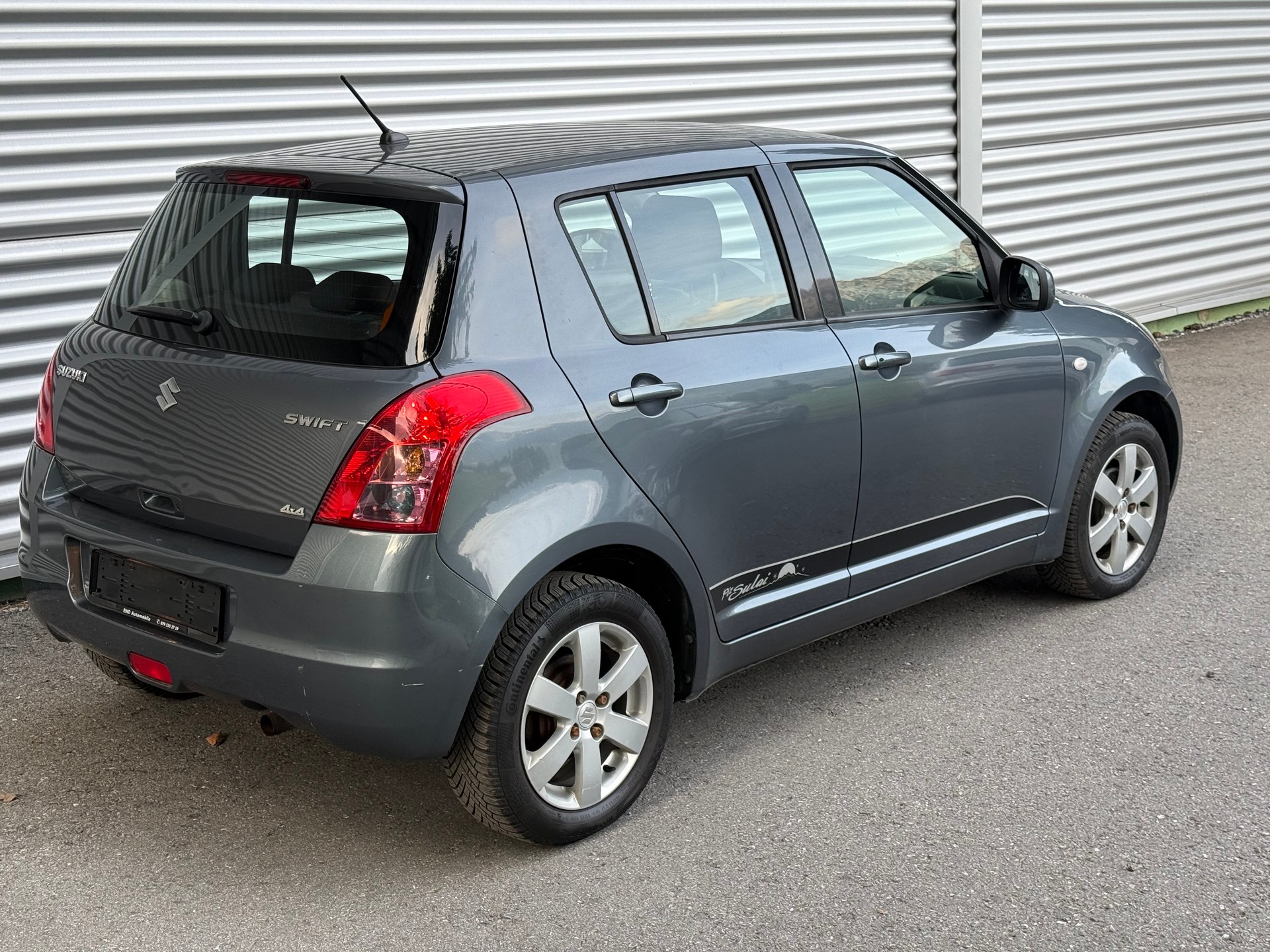 SUZUKI Swift 1.3i 16V GL Top Piz Sulai LE 4x4-image-2