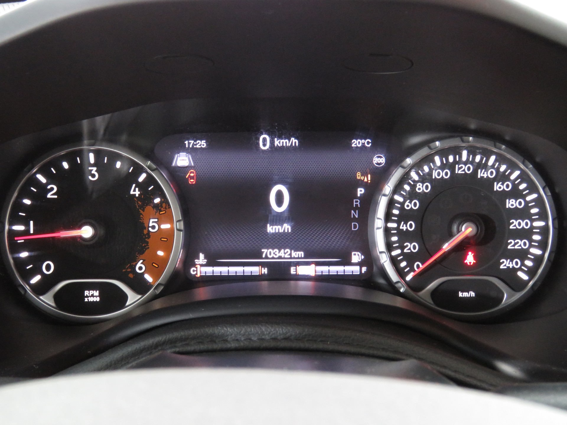 JEEP Renegade 2.0 CRD Limited AWD + Low Range 9ATX (Automat)-image-18