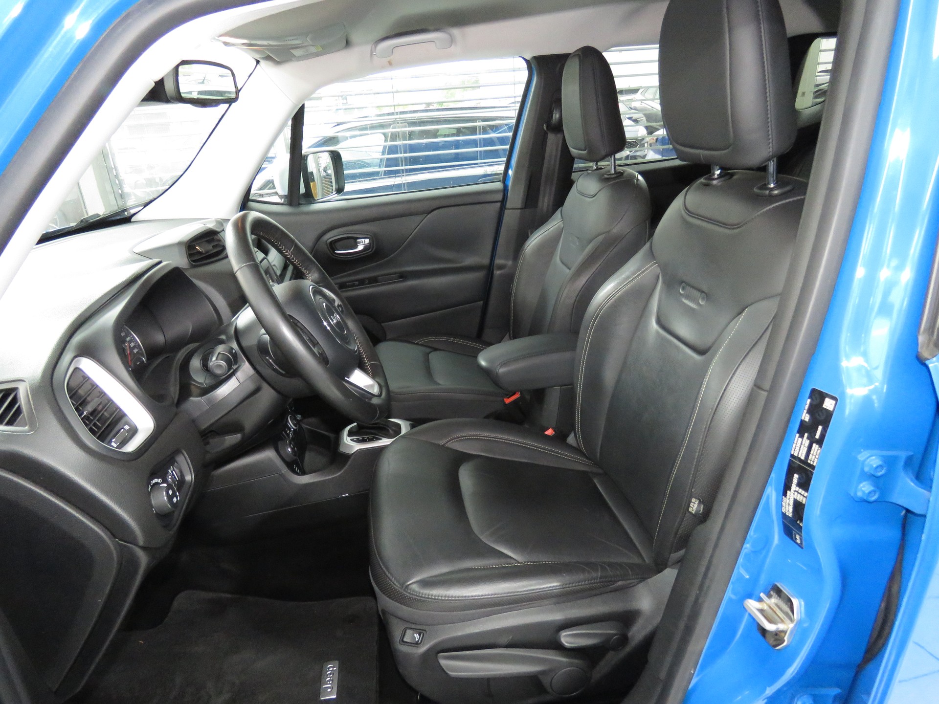 JEEP Renegade 2.0 CRD Limited AWD + Low Range 9ATX (Automat)-image-7