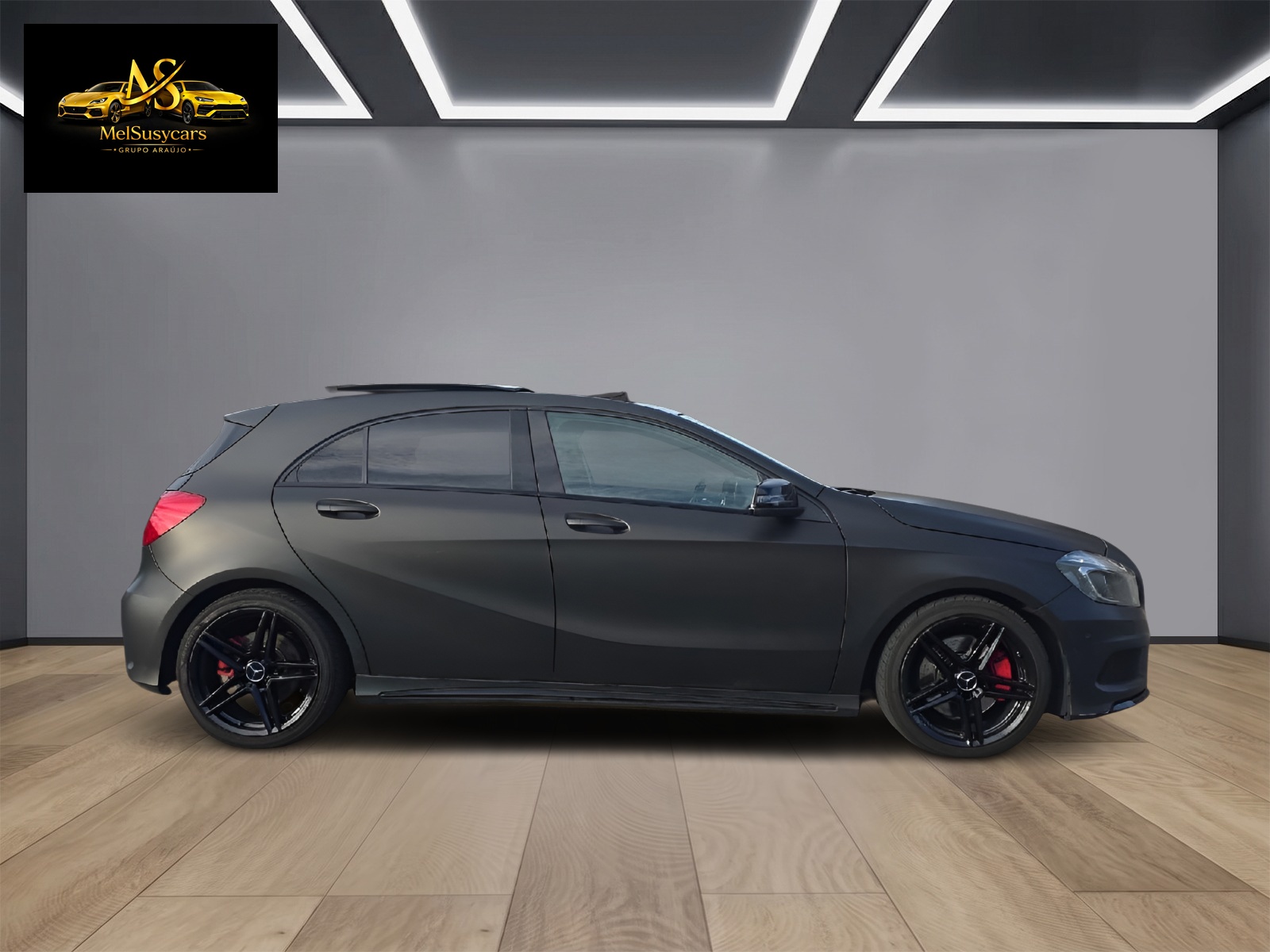 MERCEDES-BENZ A 220 CDI AMG Line 7G-DCT-image-3