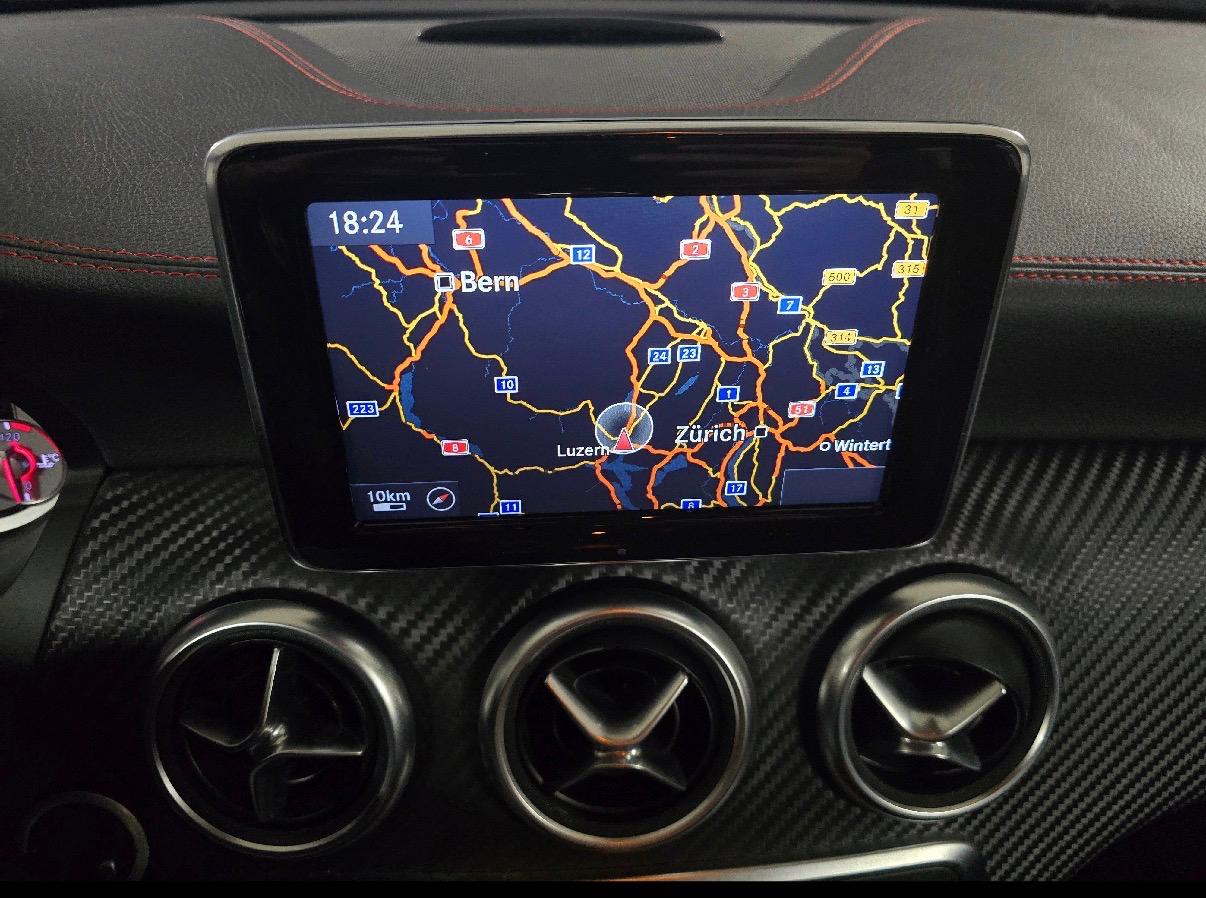 MERCEDES-BENZ A 220 CDI AMG Line 7G-DCT-image-8