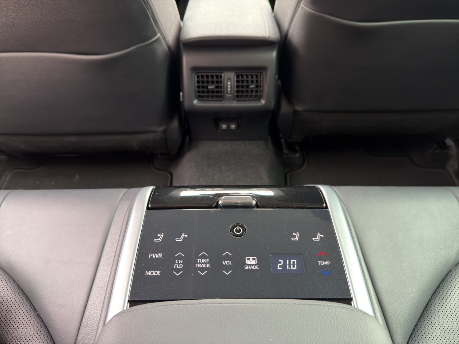TOYOTA Camry 2.5 HSD Premium-image-19