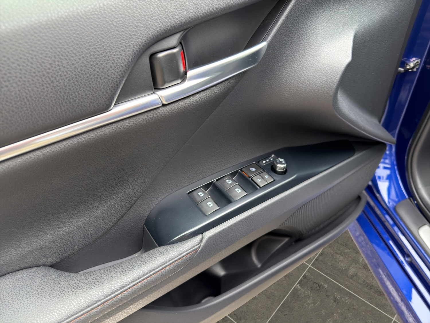 TOYOTA Camry 2.5 HSD Premium-image-20