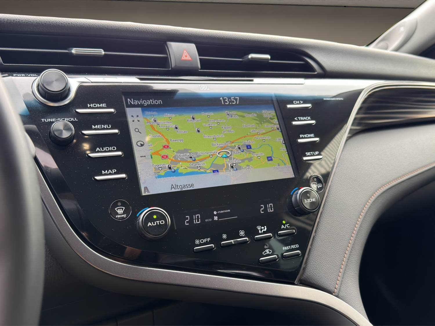 TOYOTA Camry 2.5 HSD Premium-image-17