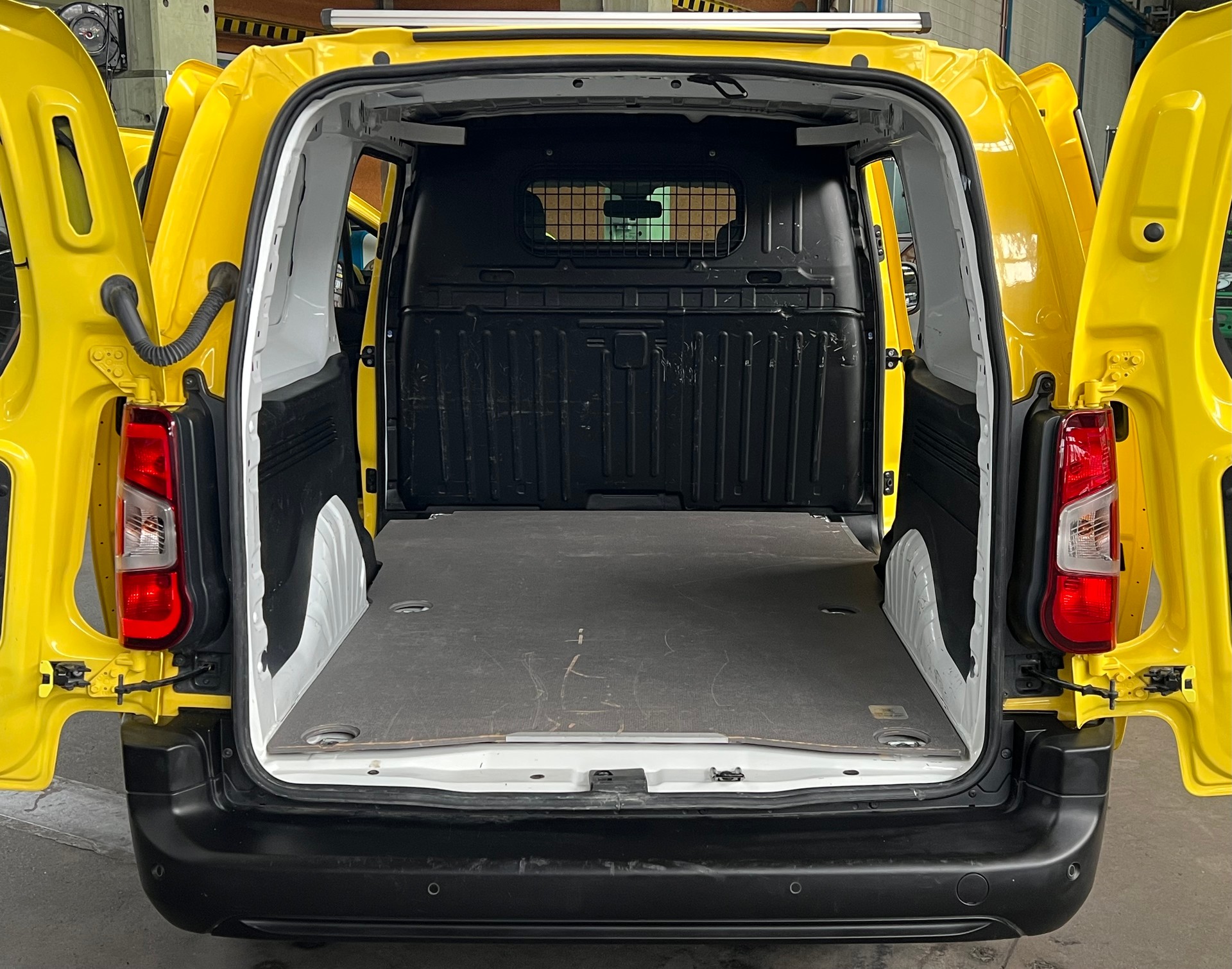 OPEL Combo 1.5 DT / 102 Ps / Nutzlast 831-image-8