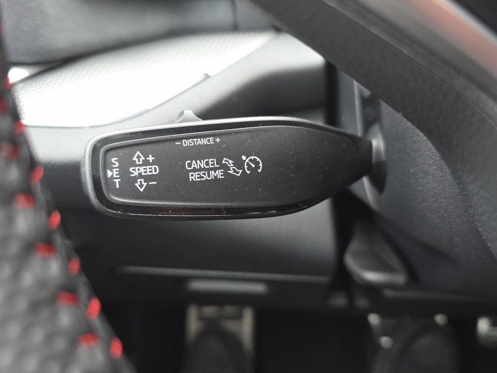 SKODA Kodiaq 2.0 TSI RS 4x4 /7-Plätzer-image-27