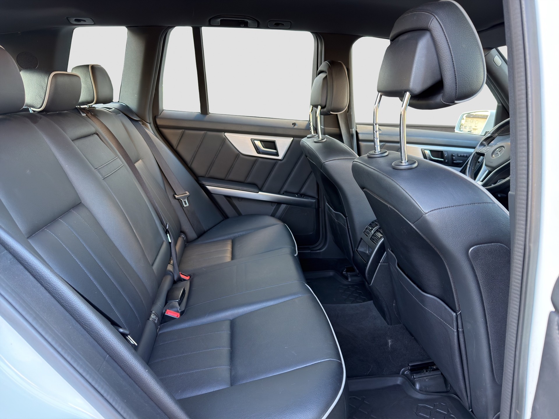 MERCEDES-BENZ GLK 250 BlueTEC 4Matic 7G-Tronic-image-15