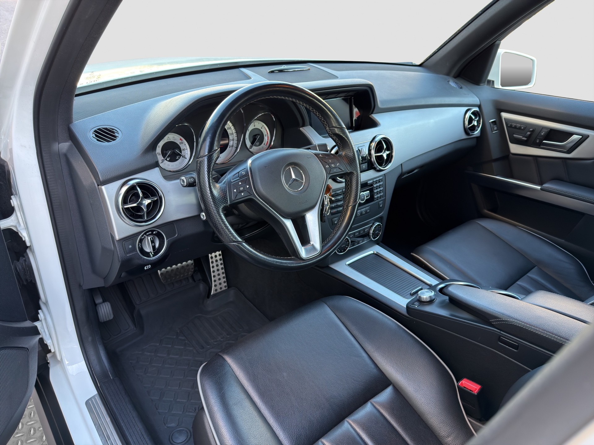 MERCEDES-BENZ GLK 250 BlueTEC 4Matic 7G-Tronic-image-10