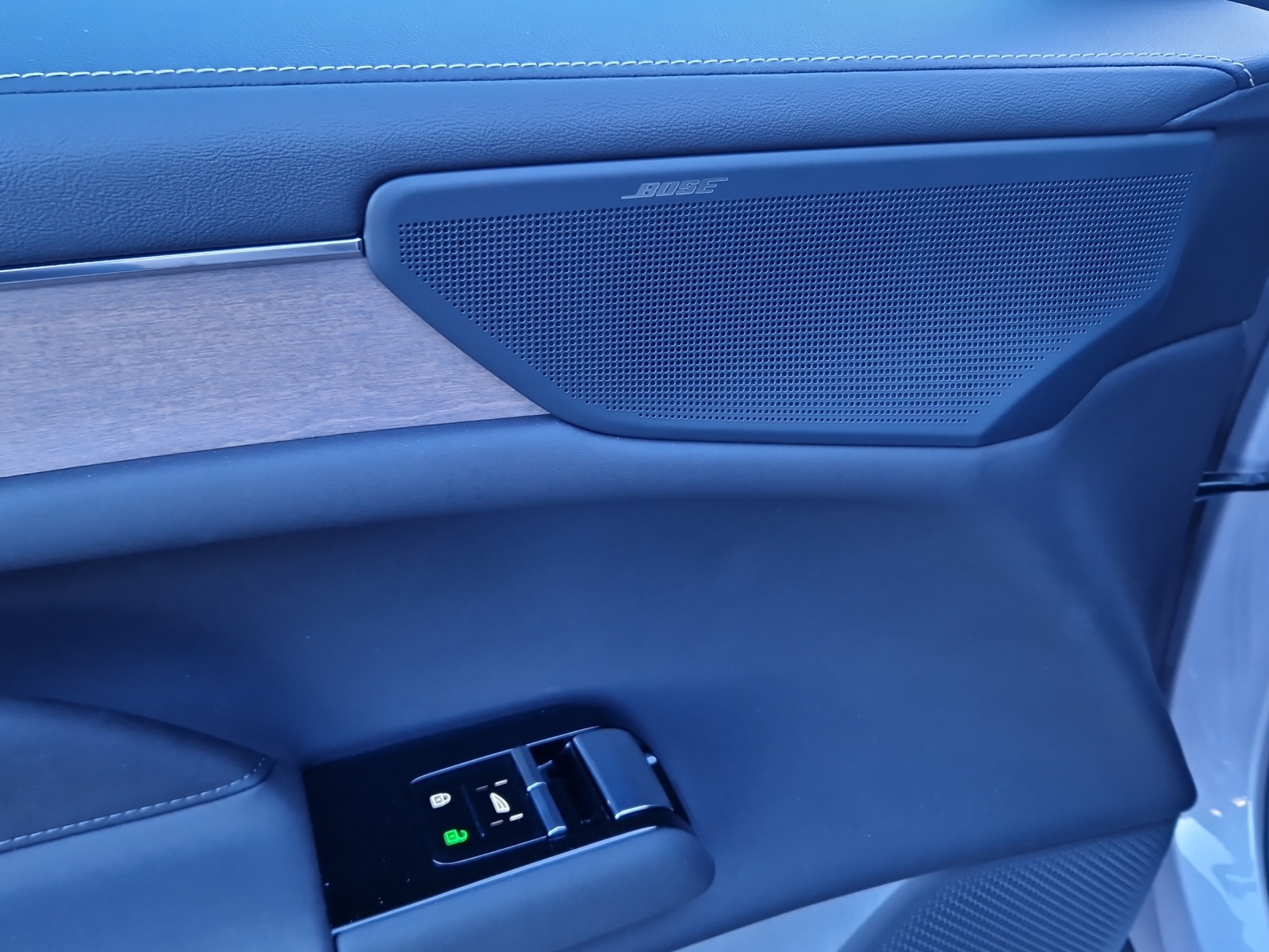 VOLVO ES90 Plus-image-7