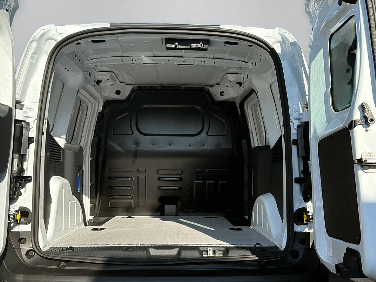 FORD Transit Courier Van 1.0 EcoBoost Trend-image-8
