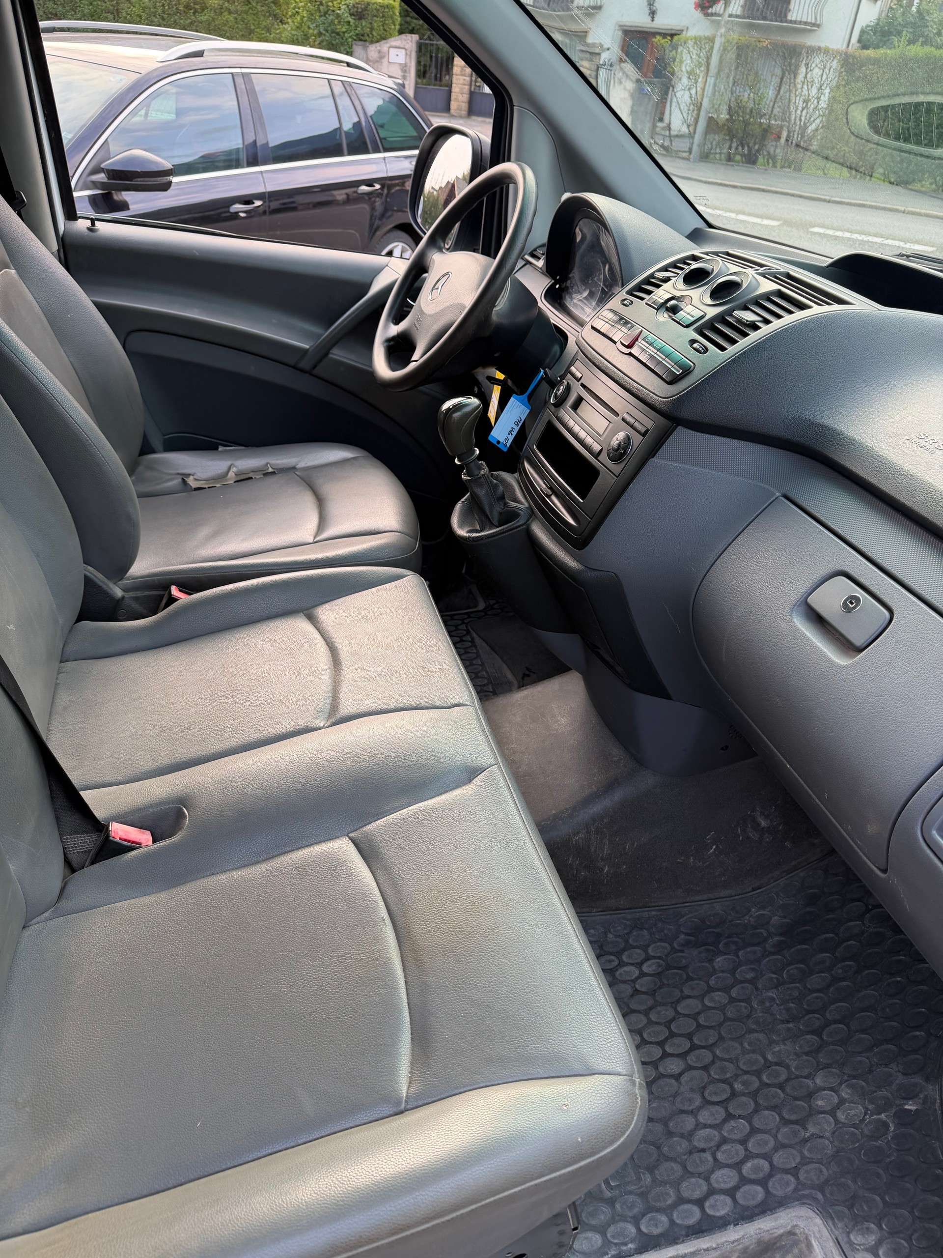 MERCEDES-BENZ Vito 109 CDI L-image-10
