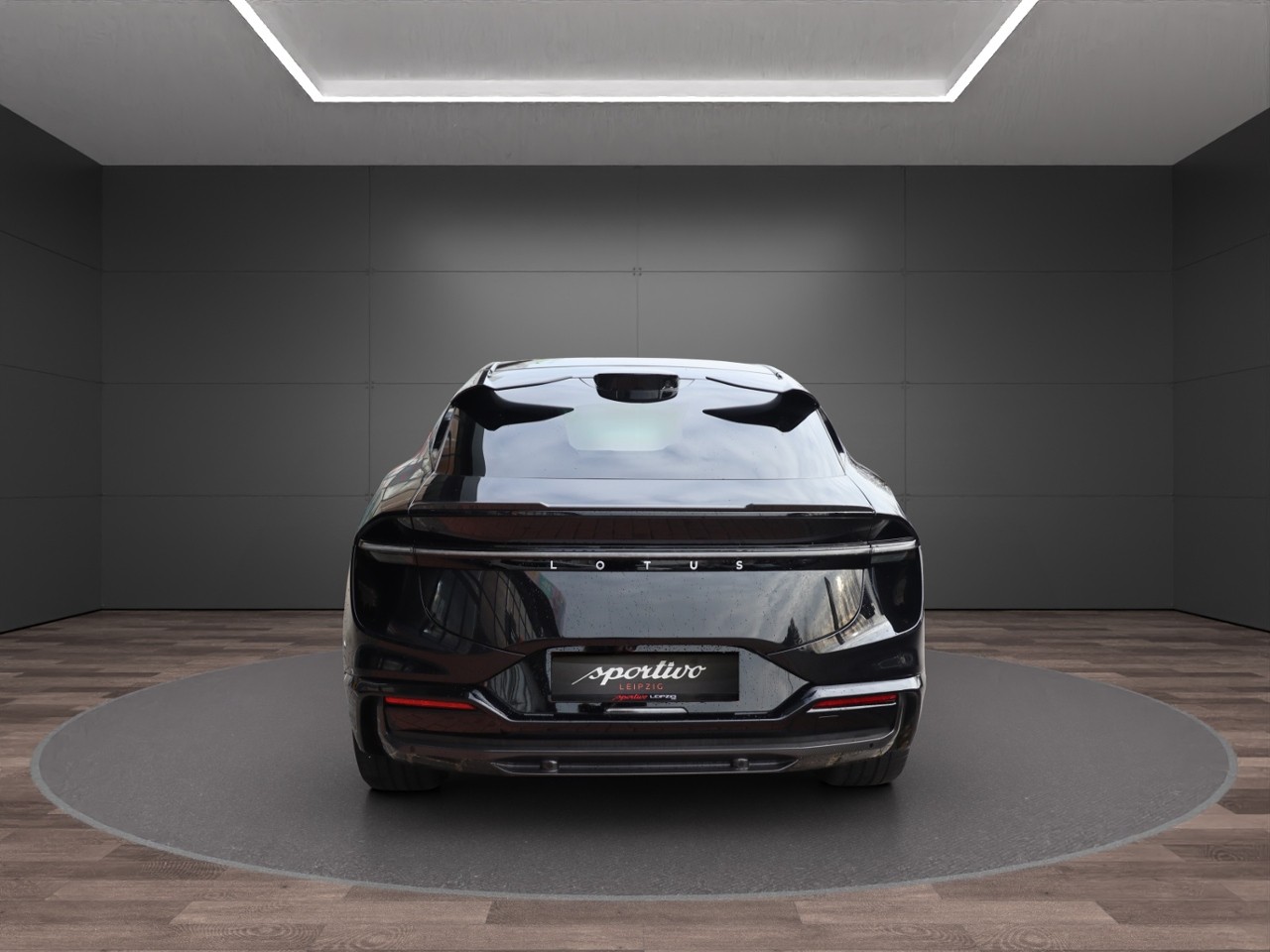 LOTUS Eletre 112kWh R-showroom-element-2