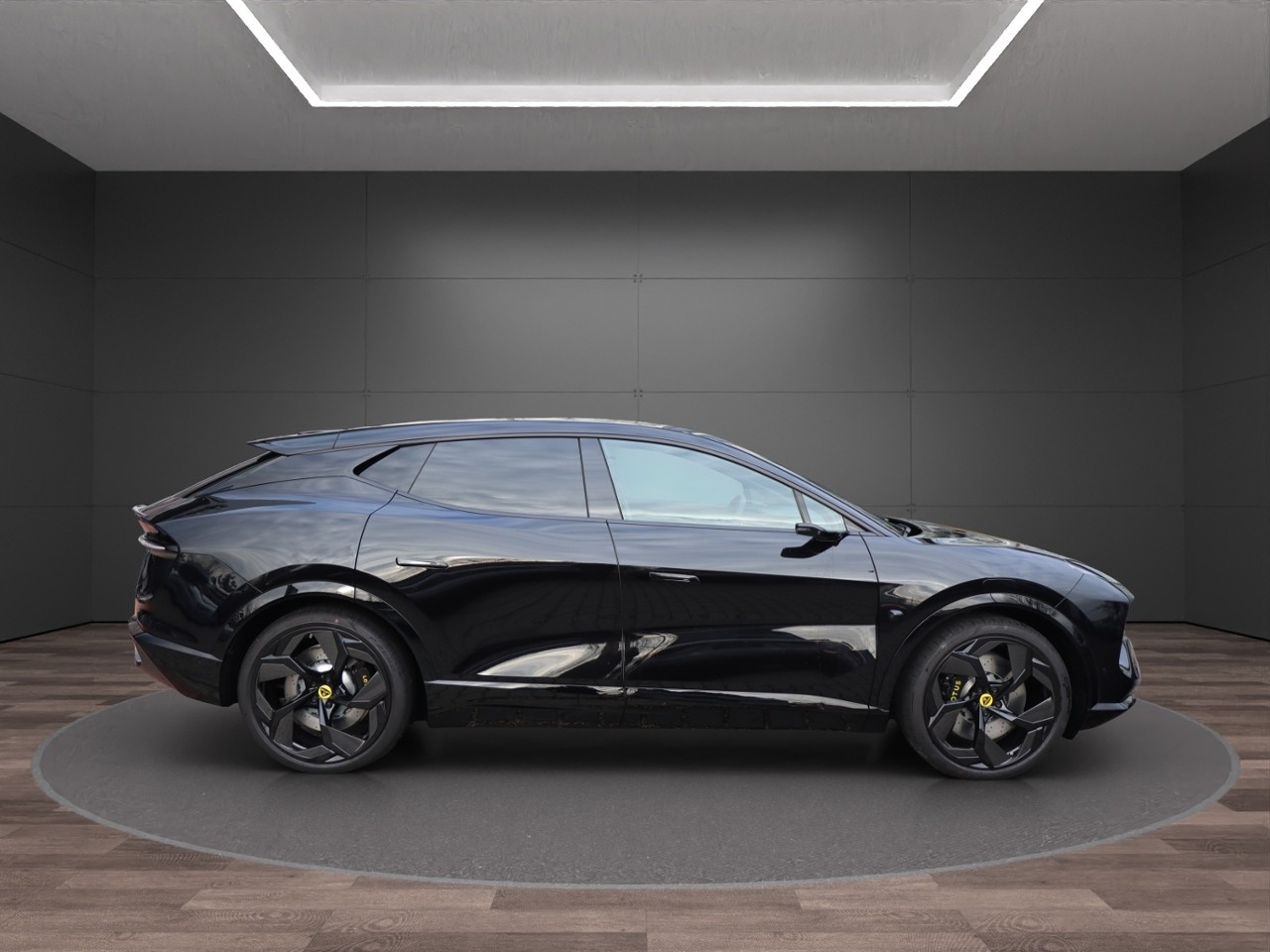LOTUS Eletre 112kWh R-showroom-element-1