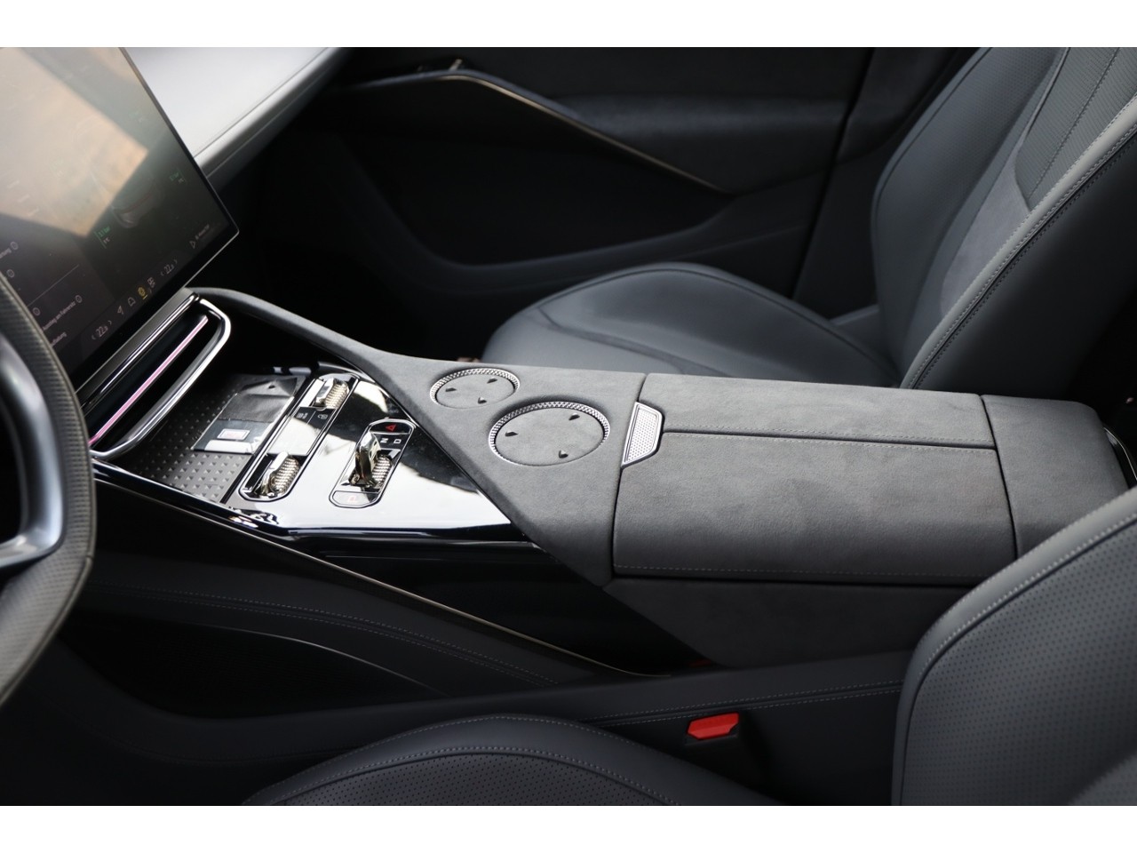 LOTUS Eletre 112kWh R-image-6