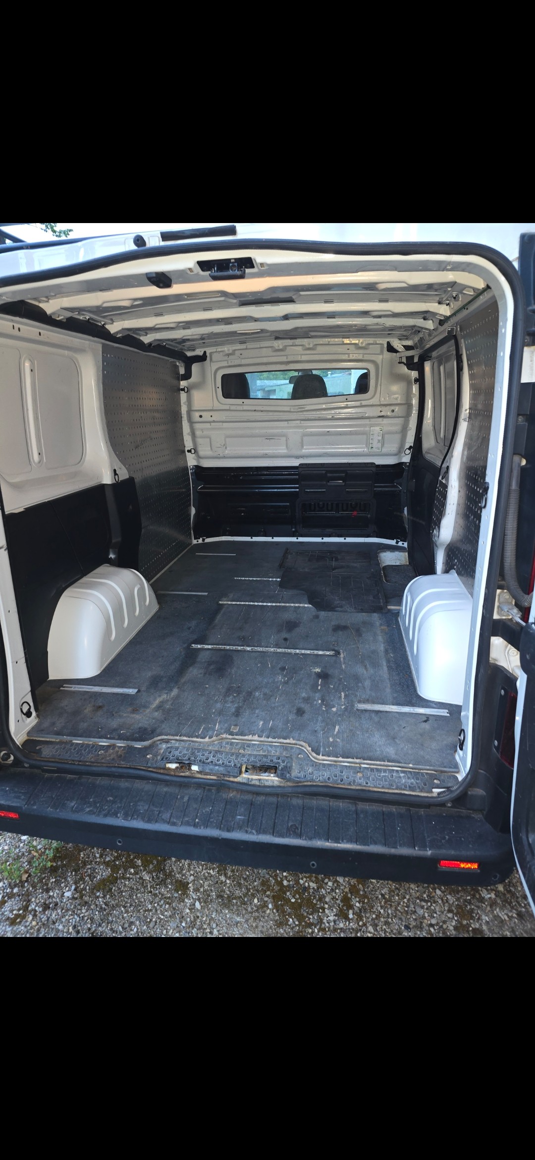 NISSAN 1.6 dCi 95 Pro-image-4