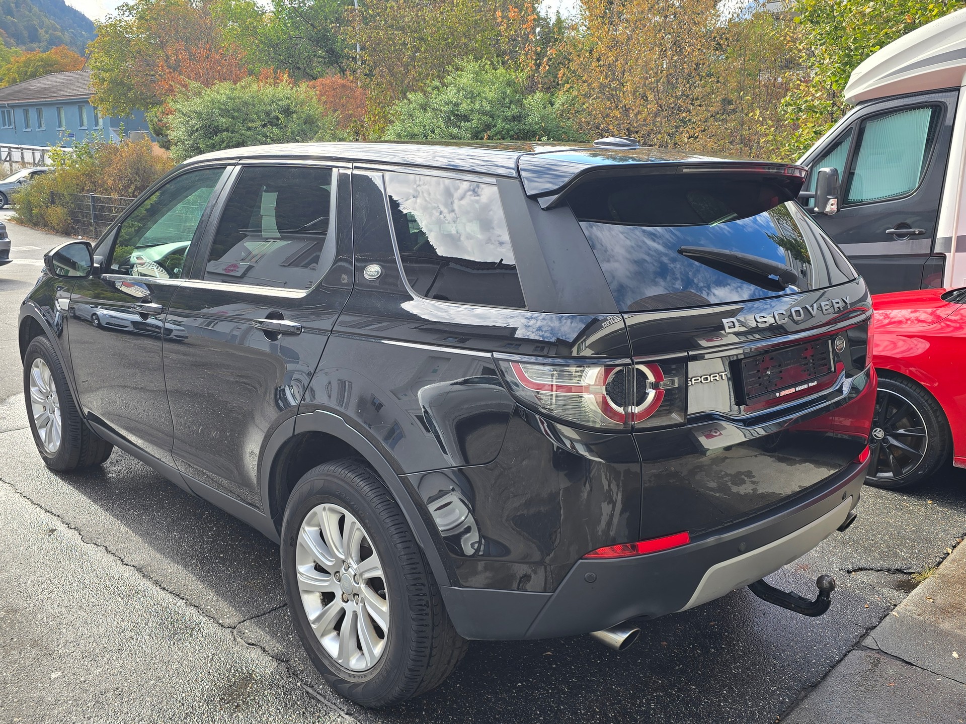 LAND ROVER Discovery Sport 2.0 TD4 SE AT9-image-2