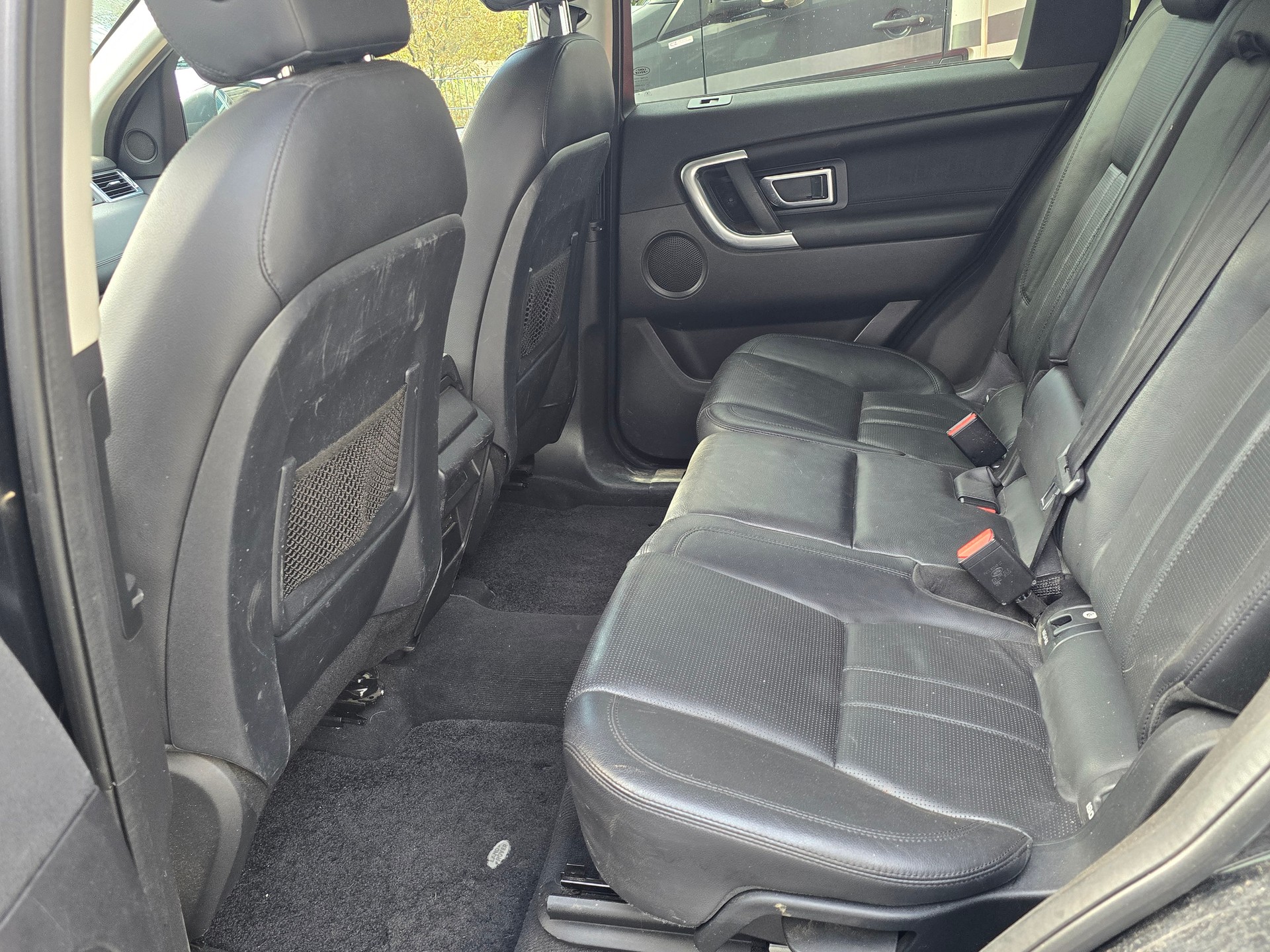 LAND ROVER Discovery Sport 2.0 TD4 SE AT9-image-12