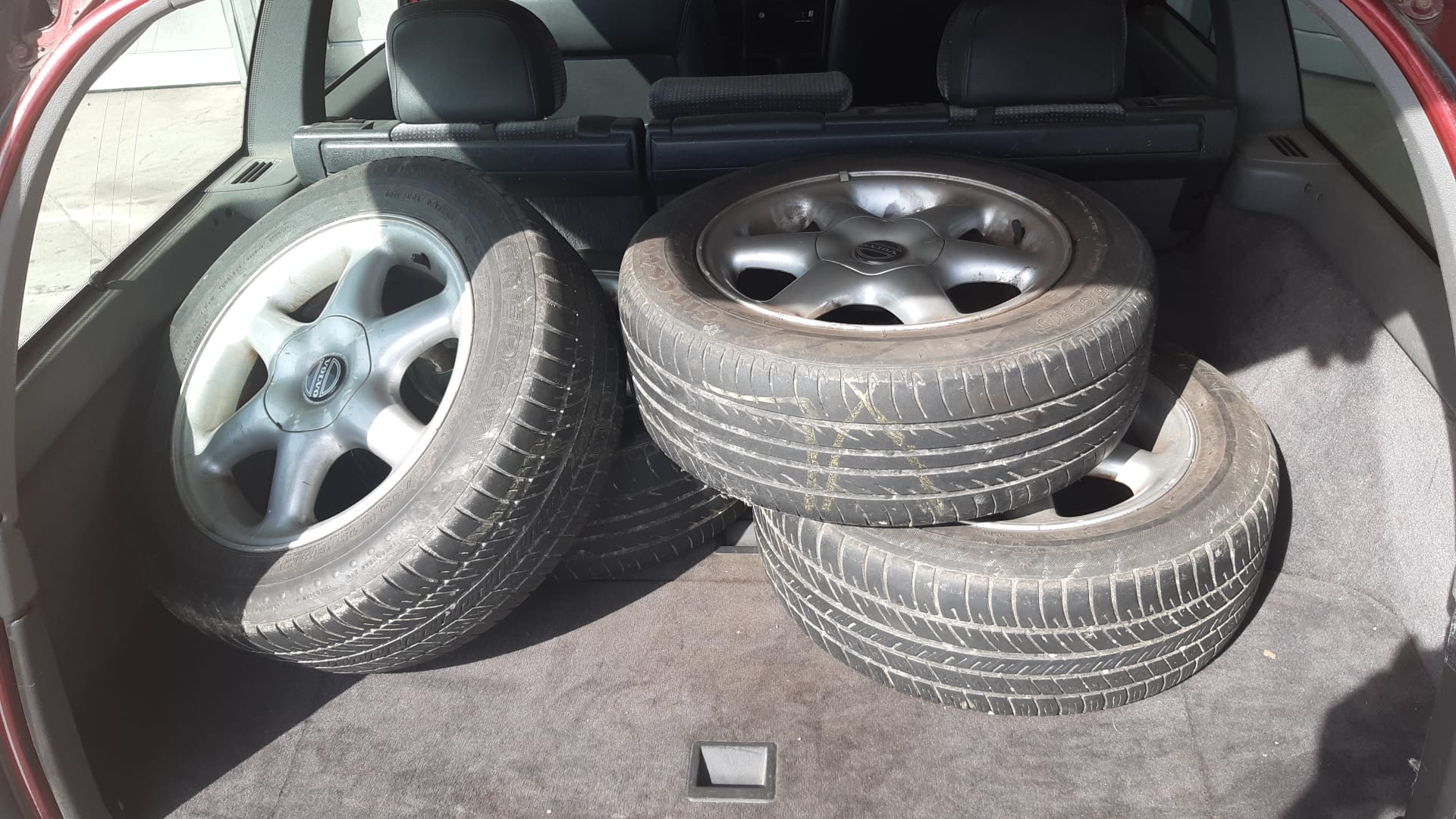 VOLVO 850 2.5-image-14