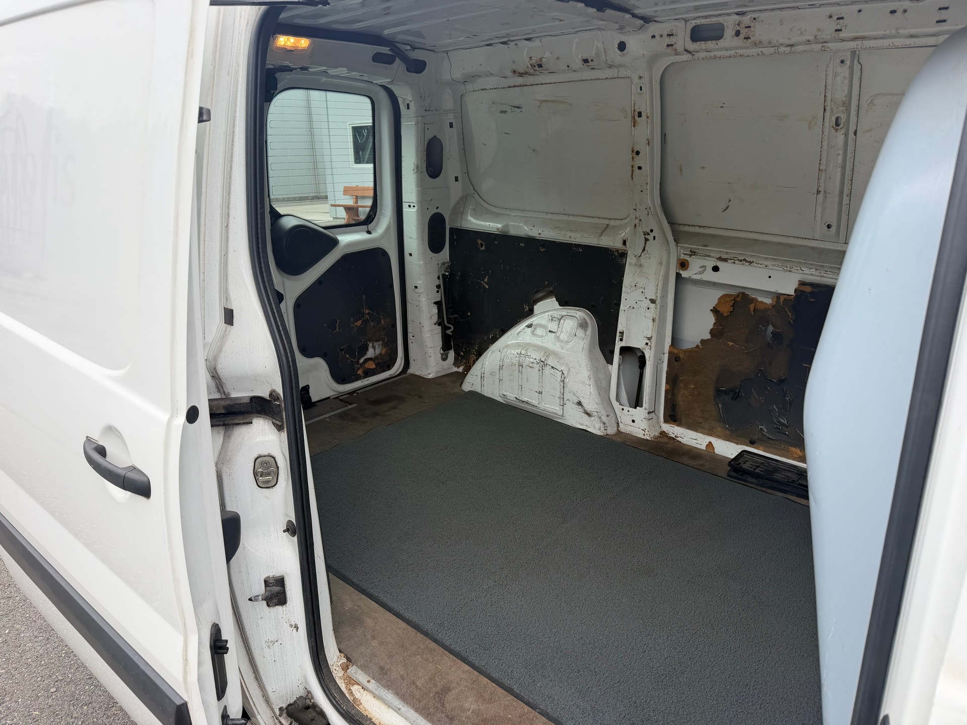 CITROEN Jumpy 1.6 HDi 12 L1H1-image-9