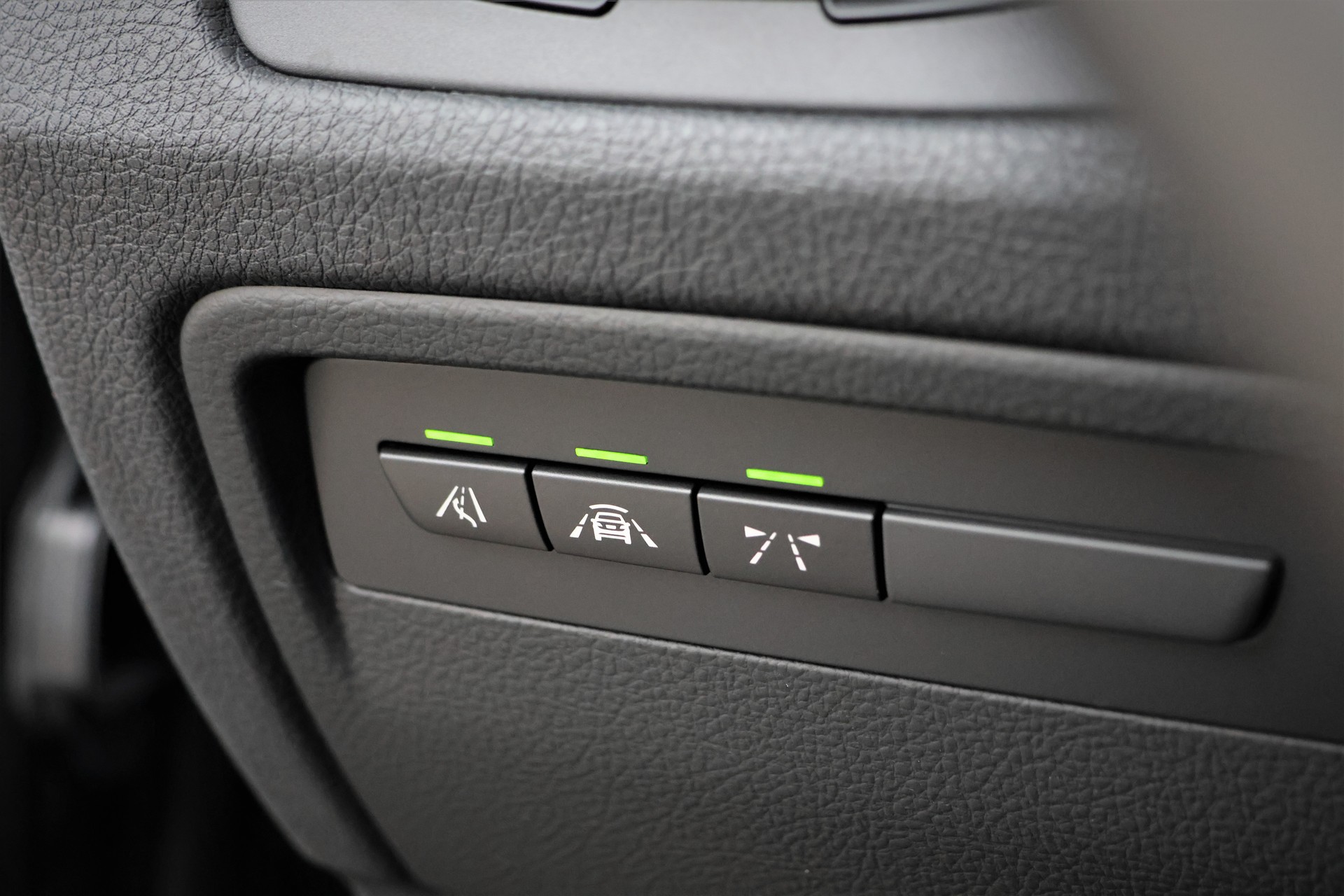 BMW 320d xDrive Touring Steptronic (CH)-image-20