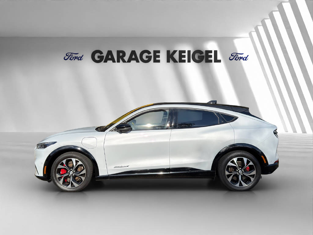FORD Mustang Mach-E Extended AWD-image-1