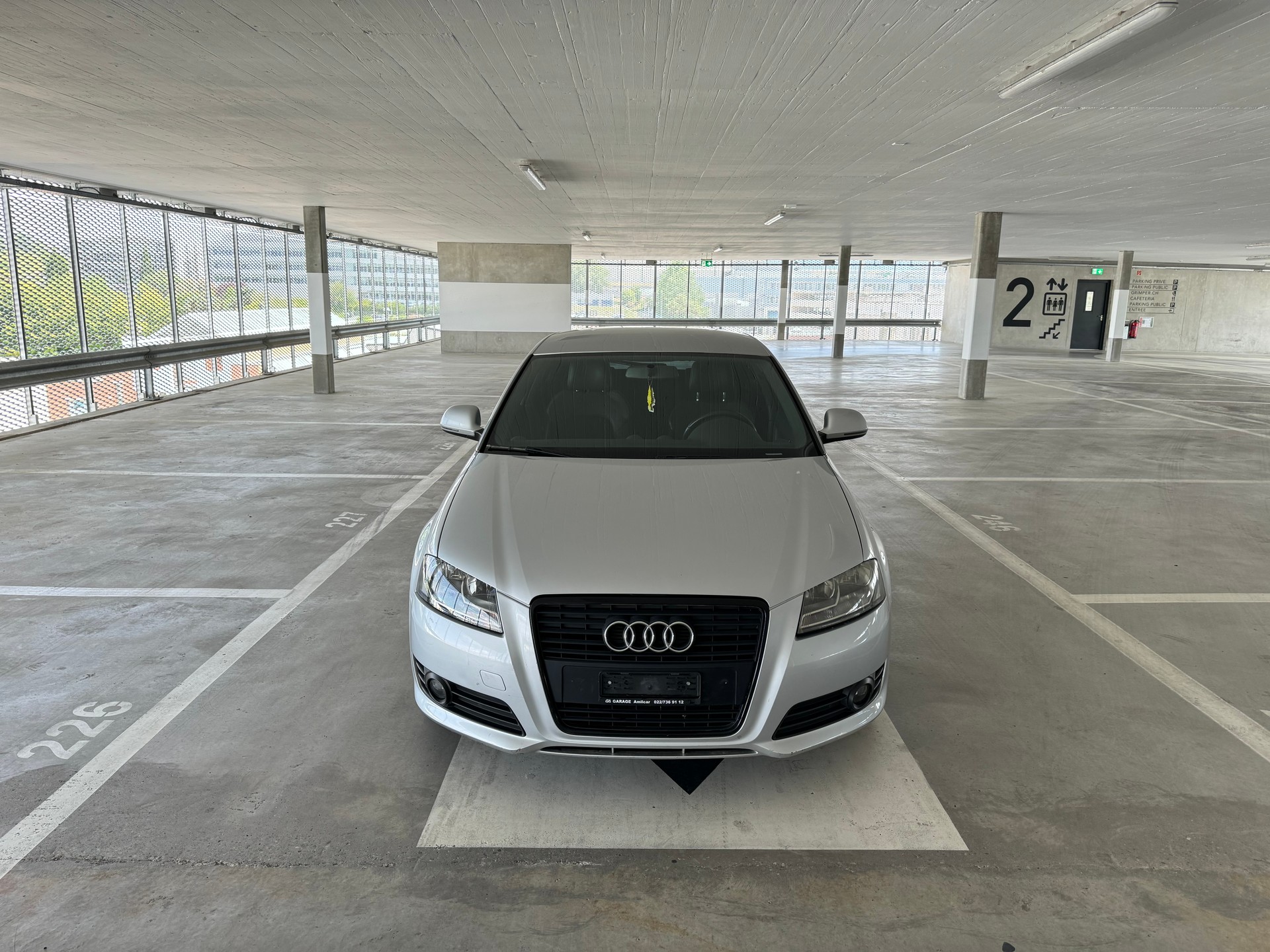 AUDI A3 1.8 TFSI Attraction S-tronic-image-1