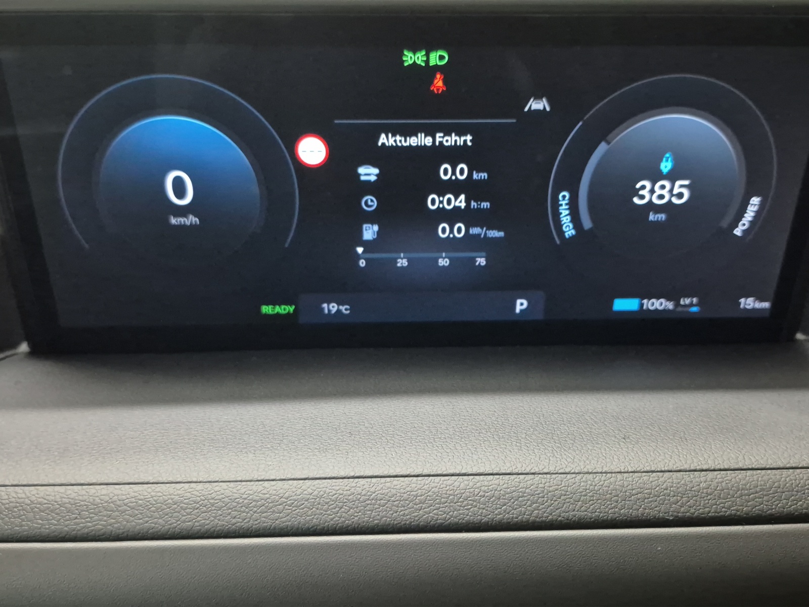 HYUNDAI Staria Wagon 84 kWh Vertex-image-10