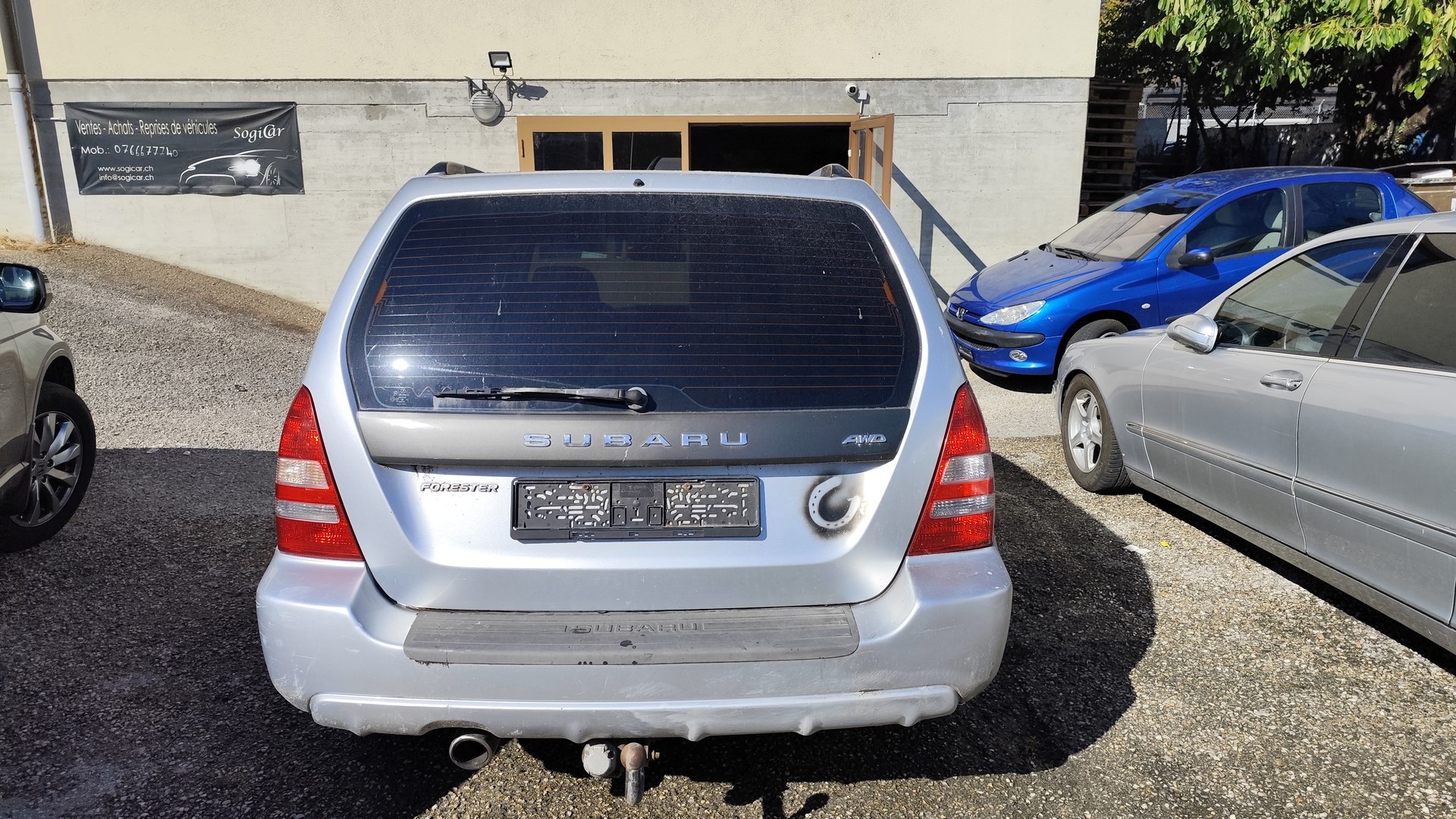SUBARU Forester 2.0XT-image-2