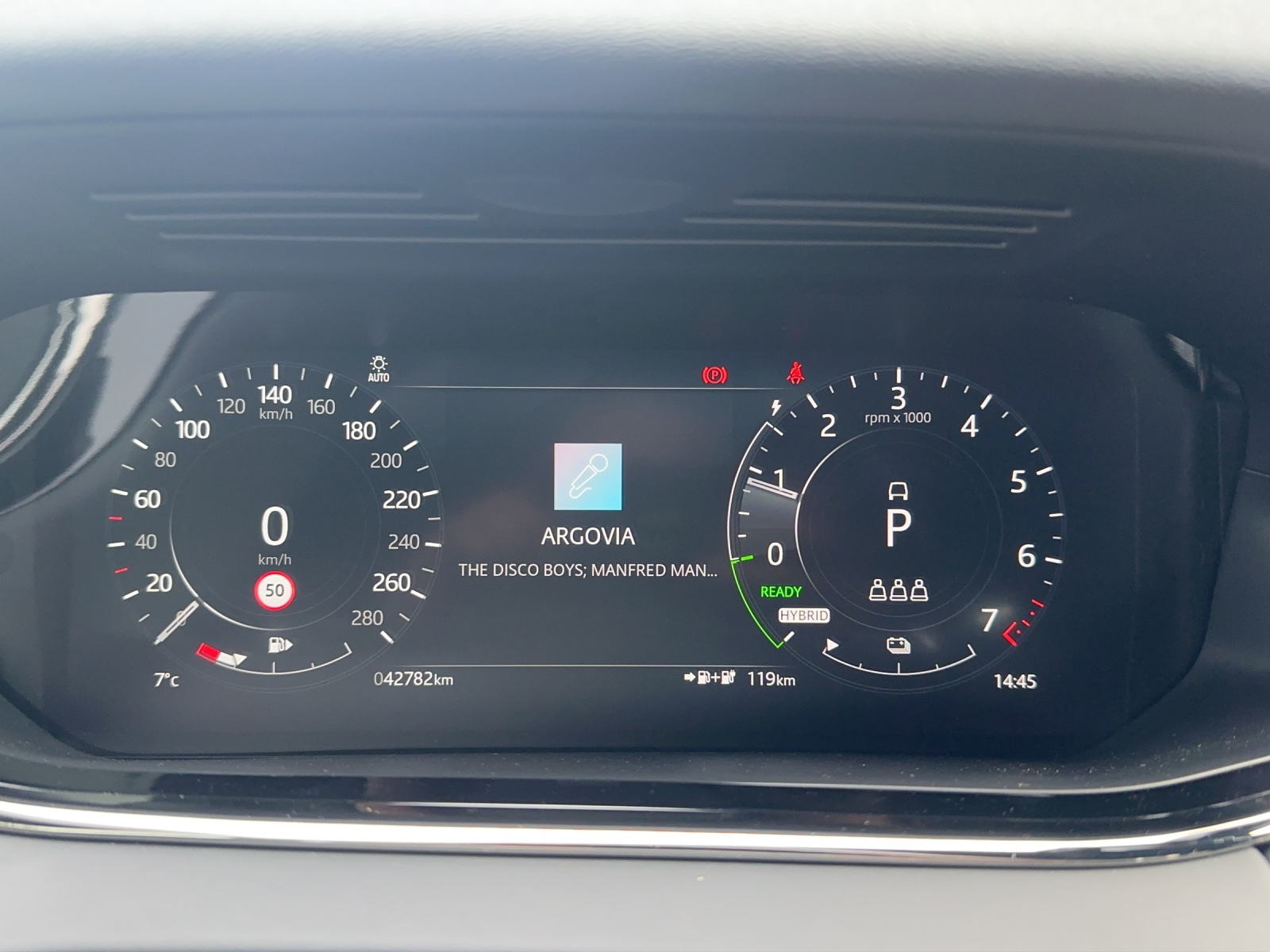 LAND ROVER Evoque R-Dynamic HSE-image-11