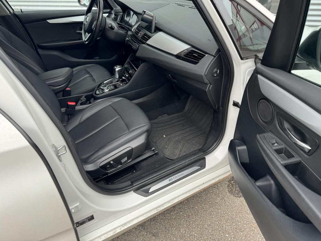 BMW 225xe iPerformance Active Tourer Steptronic-image-2