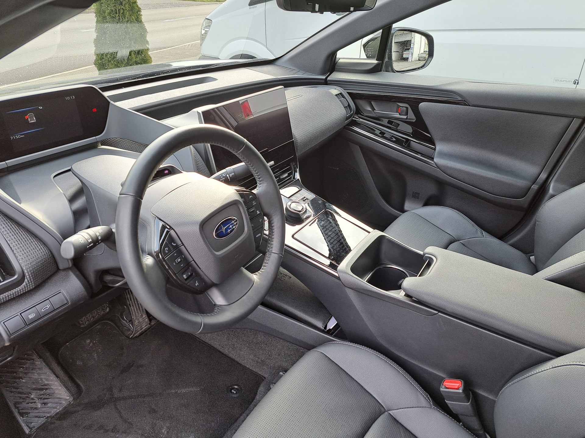 SUBARU Solterra eV Luxury 71,4kWh AWD-image-6