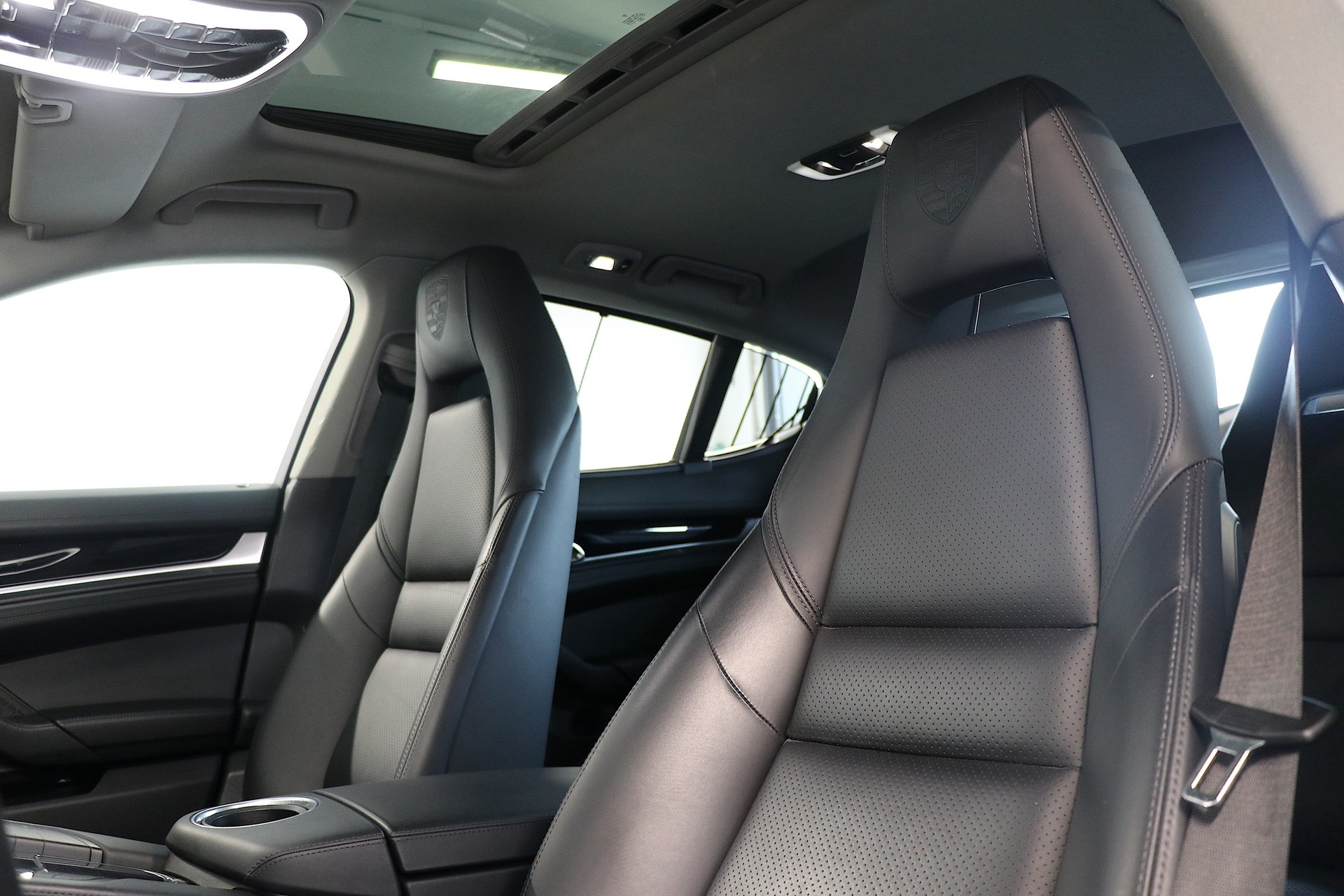 PORSCHE Panamera S E-Hybrid-image-8