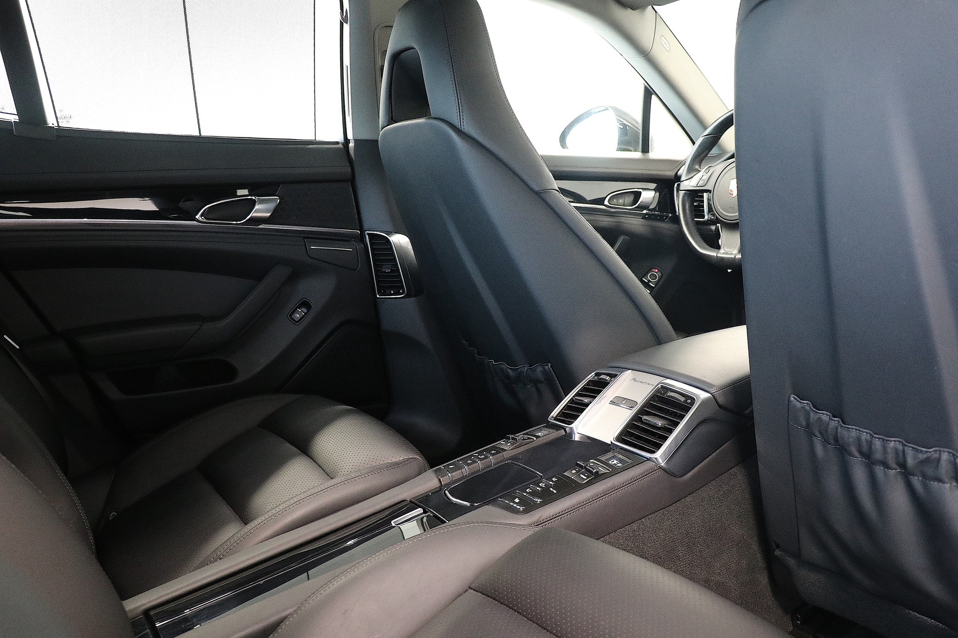 PORSCHE Panamera S E-Hybrid-image-15